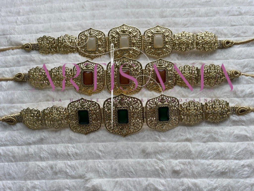 Ceinture métallique dorée ajustable - avec une subtile touche de couleur ✨🩵