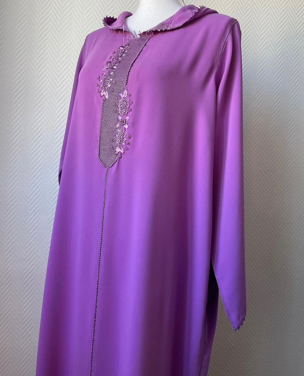 Jellaba marocaine une pièce faite main travail randa - modèle Amna 🌸