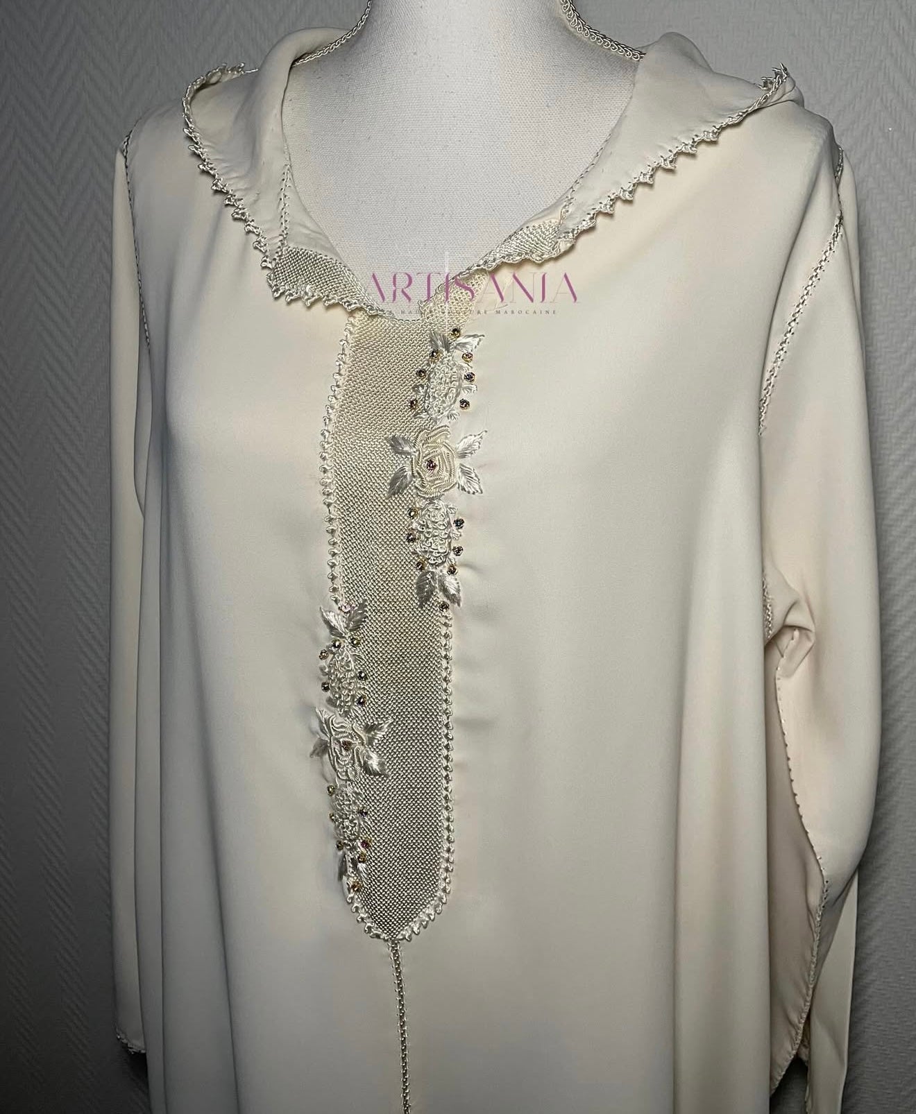 Jellaba marocaine une pièce faite main travail randa - modèle Amna 🌸