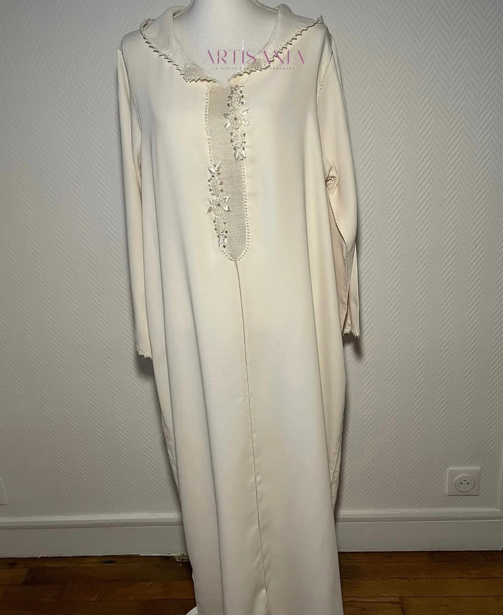 Jellaba marocaine une pièce faite main travail randa - modèle Amna 🌸