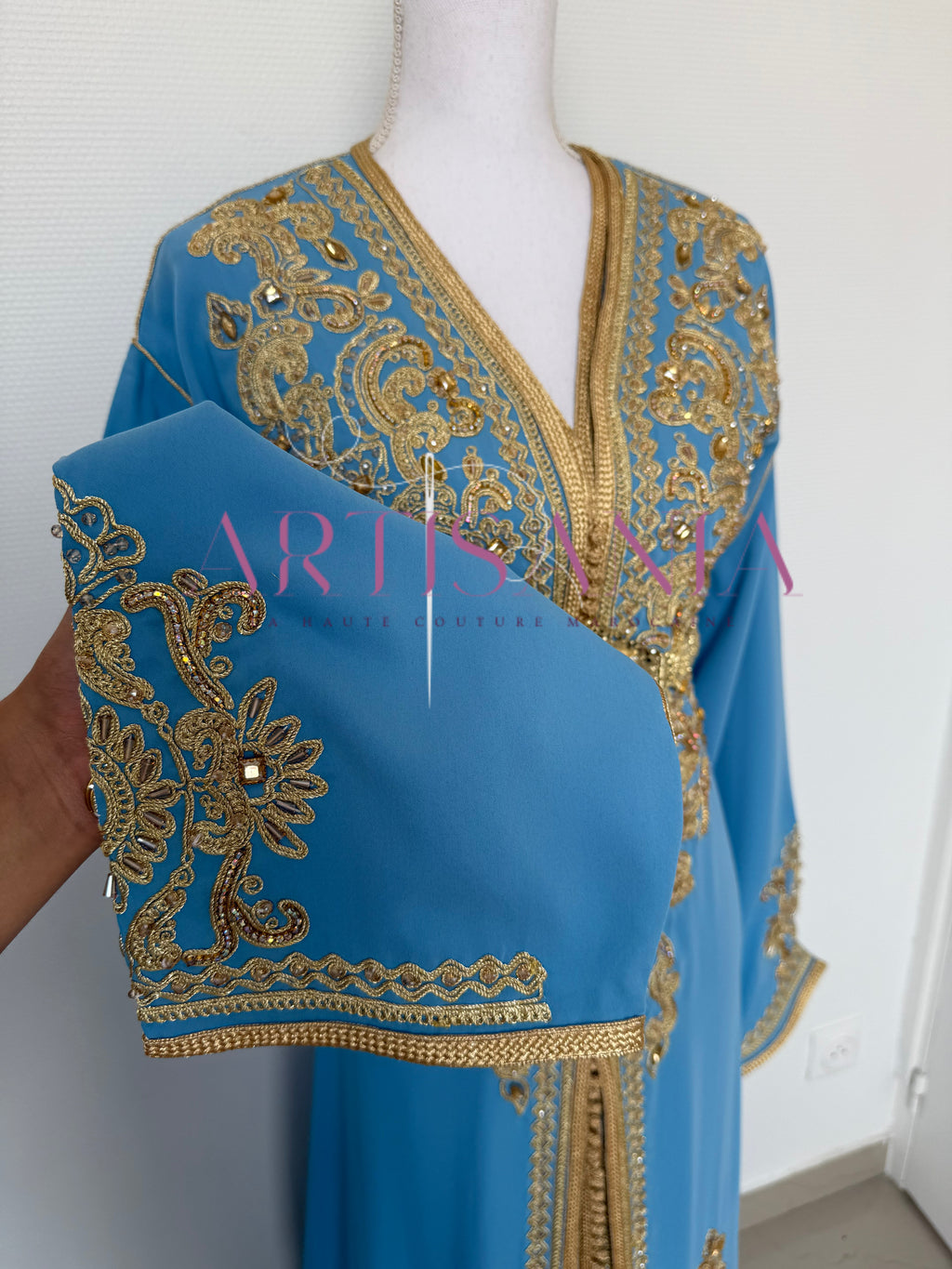 Takchita marocaine bleu et doré - modèle Marjana 👑💙