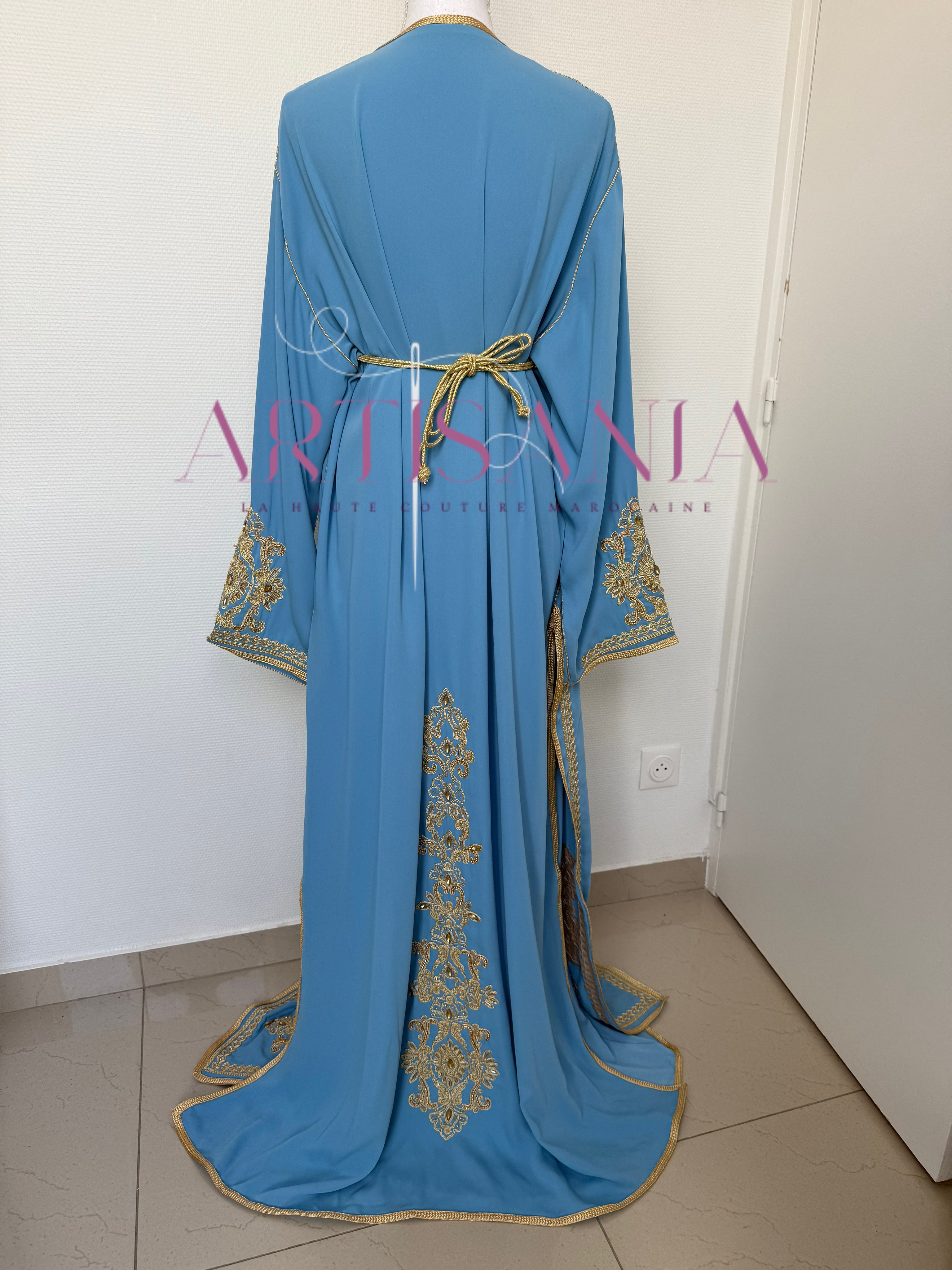 Takchita marocaine bleu et doré - modèle Marjana 👑💙