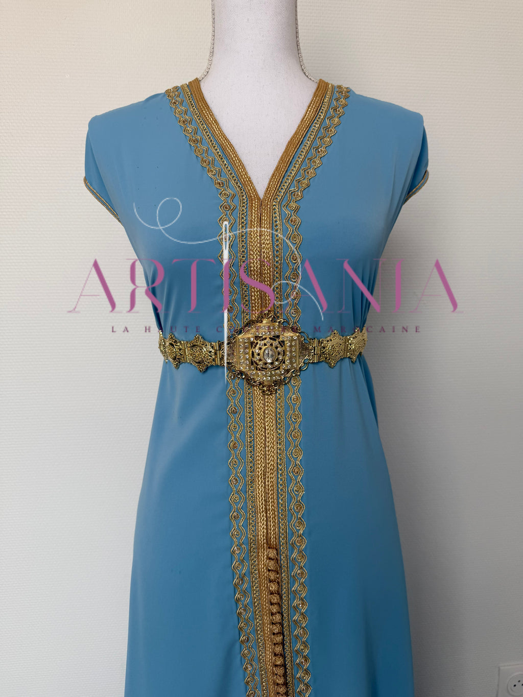 Takchita marocaine bleu et doré - modèle Marjana 👑💙