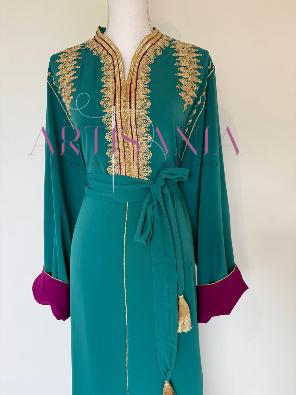 Caftan marocain à petit prix - modèle Romaïssa ✨