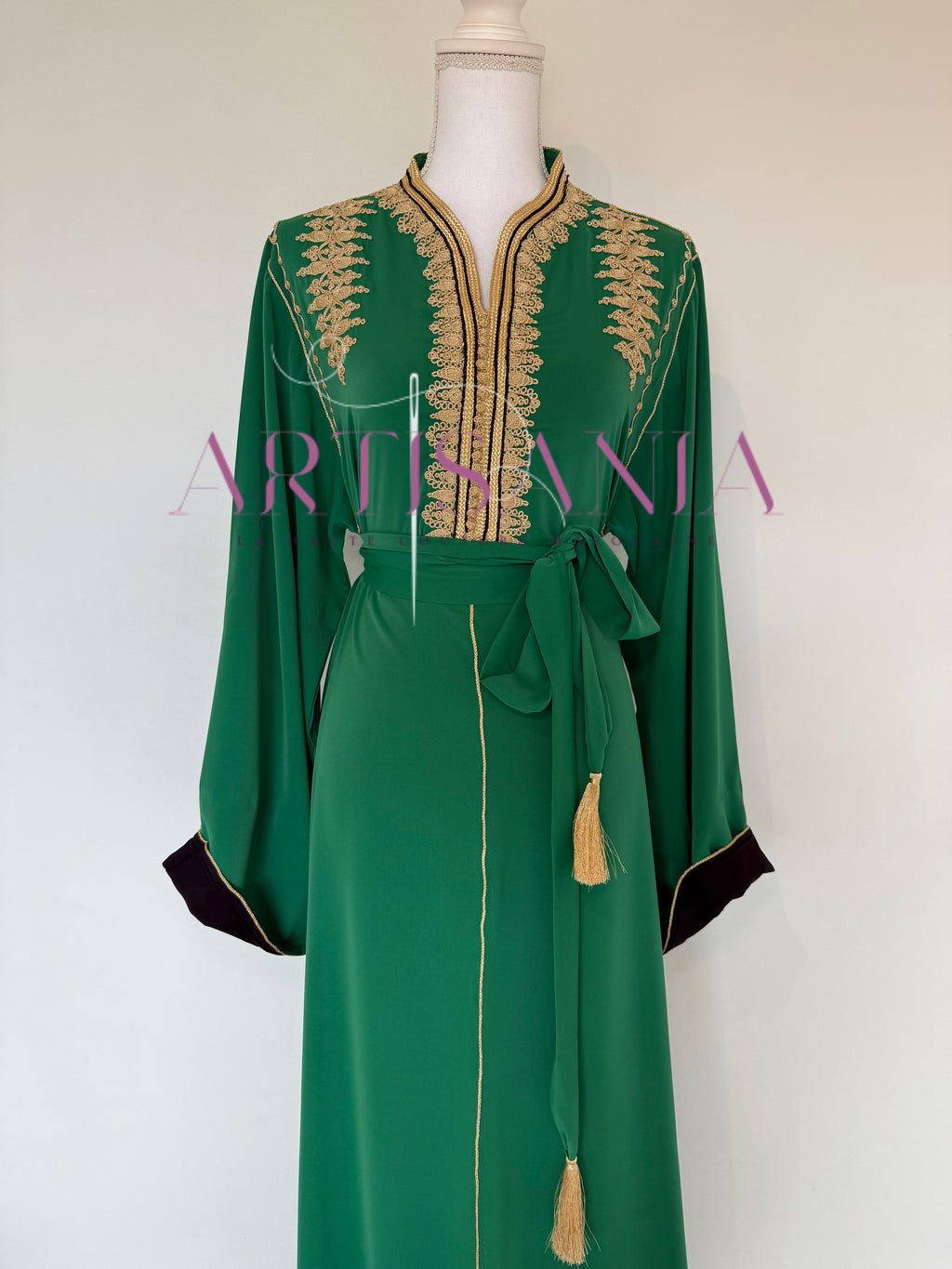 Caftan marocain à petit prix - modèle Romaïssa ✨