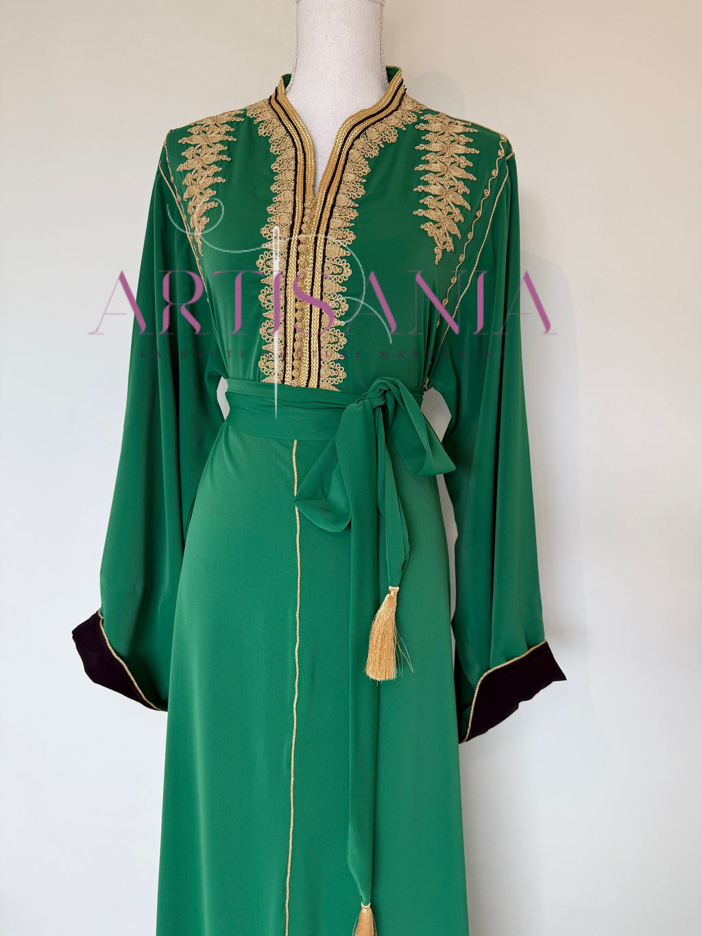Caftan marocain à petit prix - modèle Romaïssa ✨
