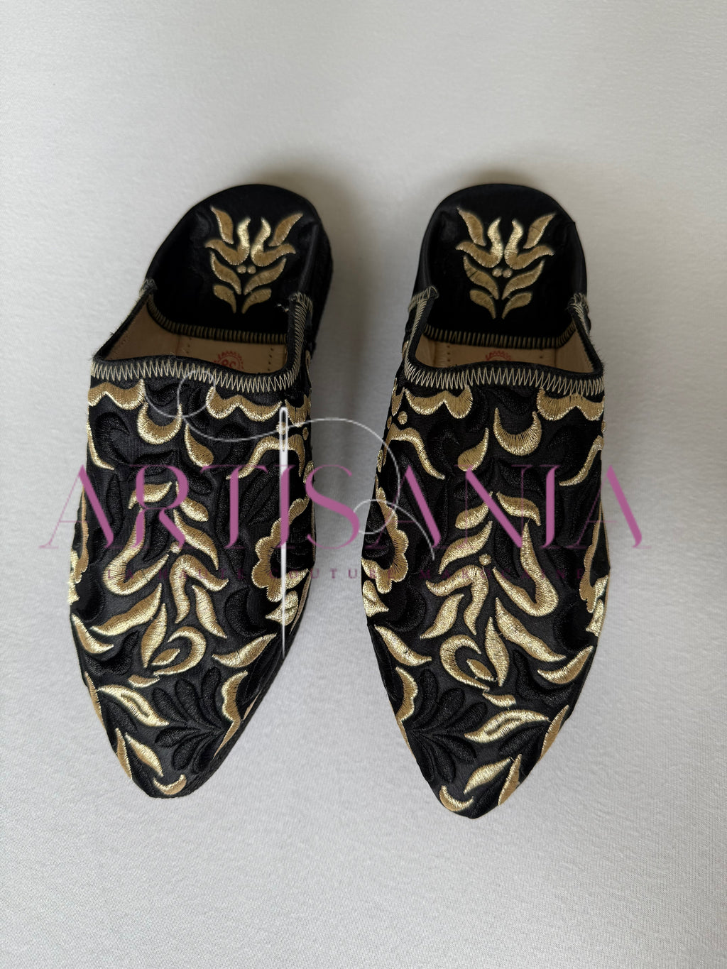 Babouche compensée marocaine brodée - modèle Hana