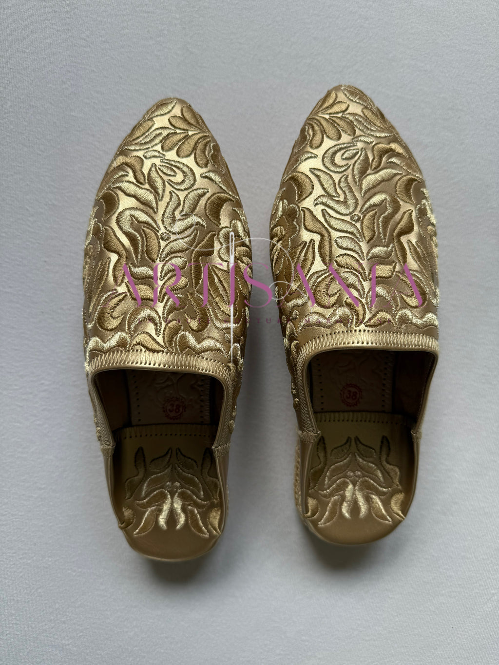 Babouche compensée marocaine brodée - modèle Hana