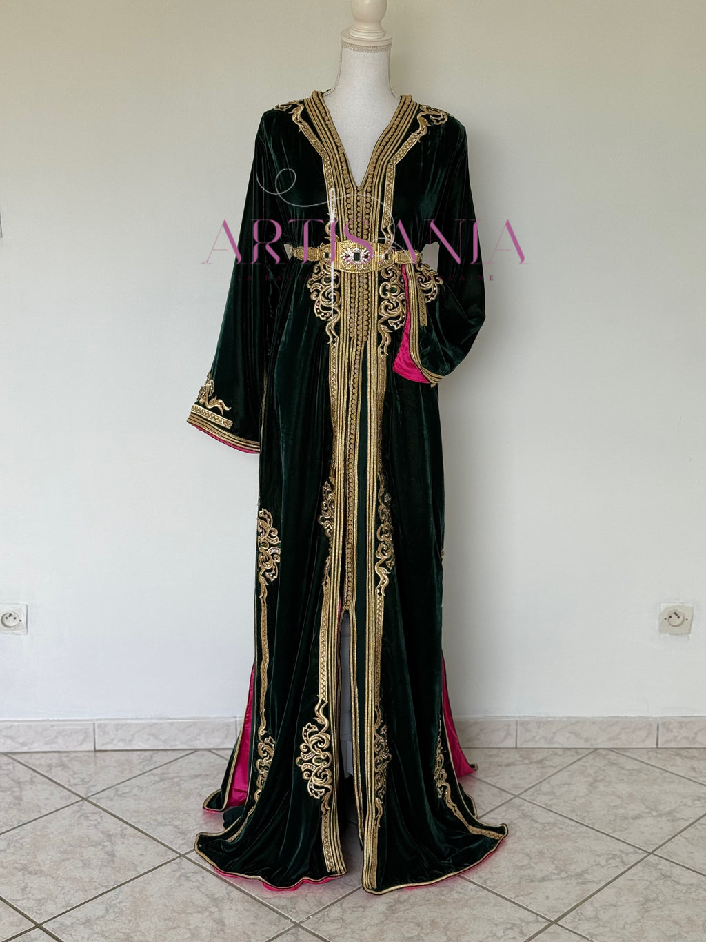 Takchita marocaine vert royal en velours - modèle Saadia 💚🩷✨