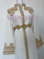 Caftan marocain col officier avec une touche doré - modèle Selma ✨