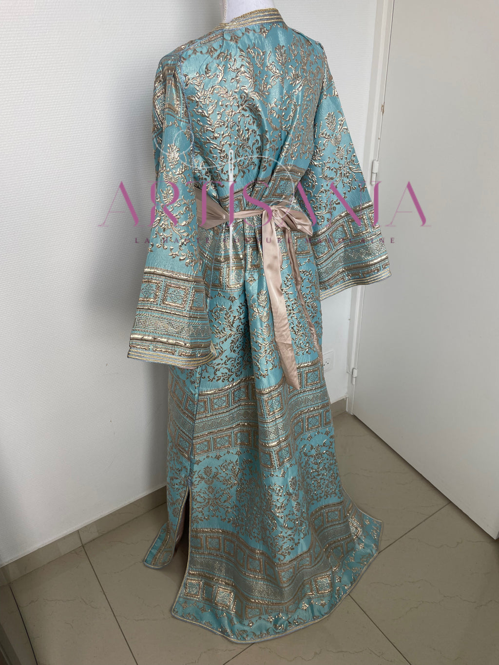 Caftan marocain tissu brocard - modèle Yasmine