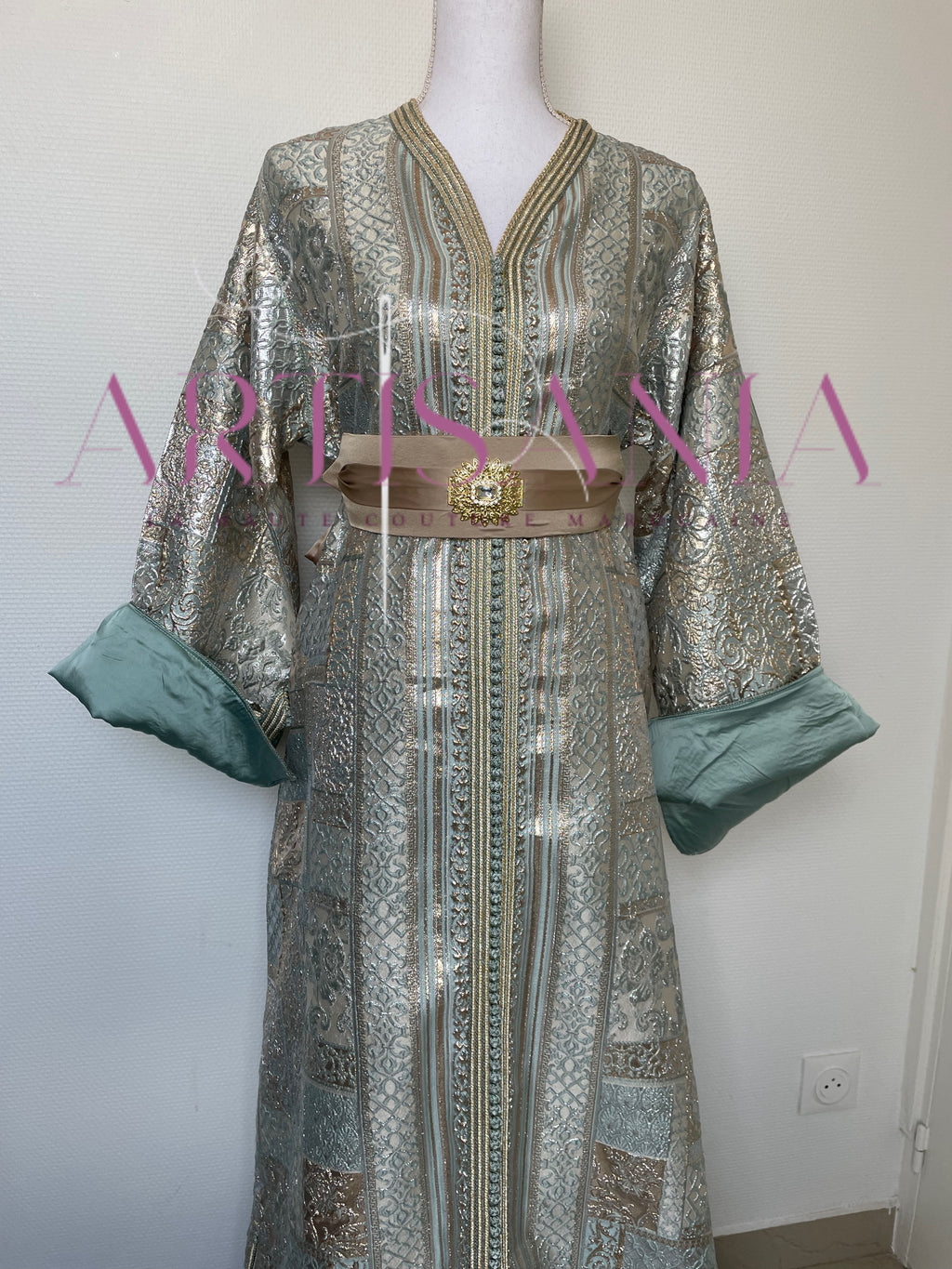 Caftan marocain tissu brocard - modèle Yasmine