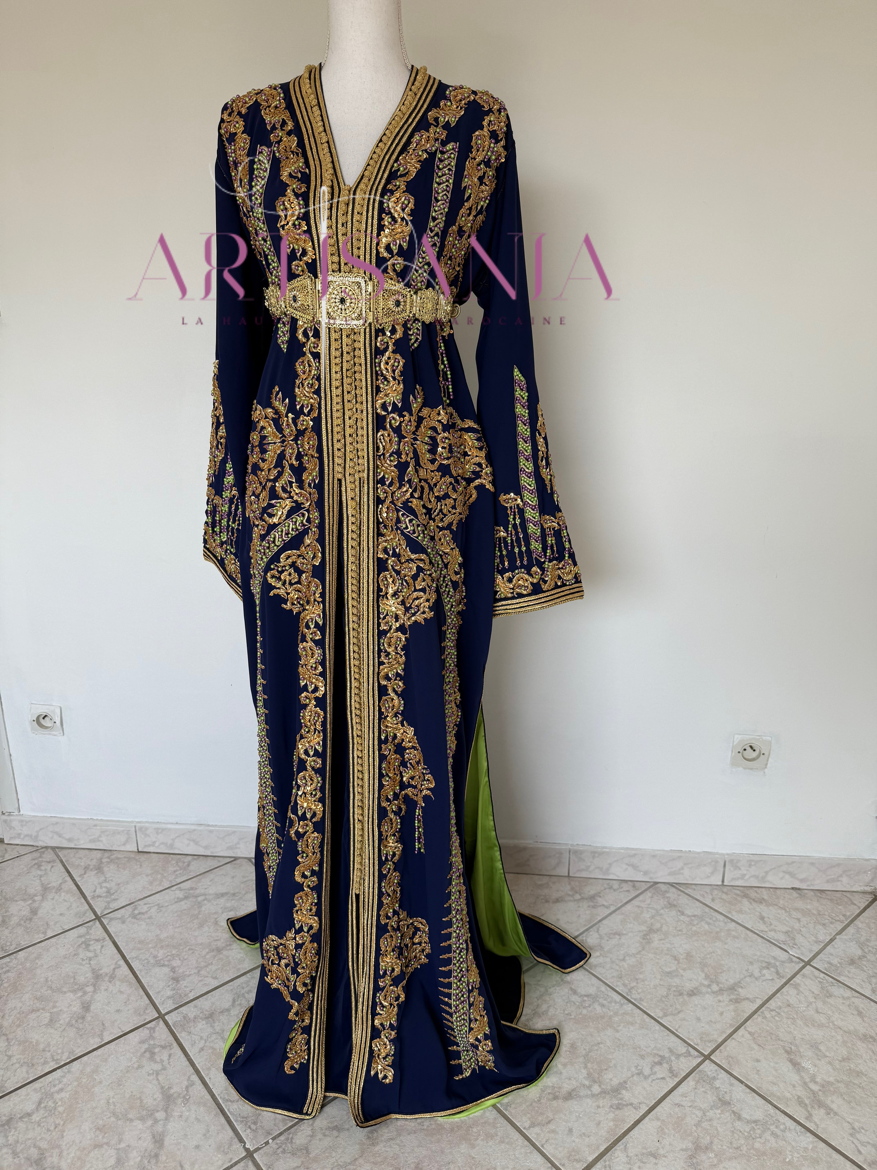 Takchita marocaine bleu marine et doré - modèle Nouhaila 🪡✨