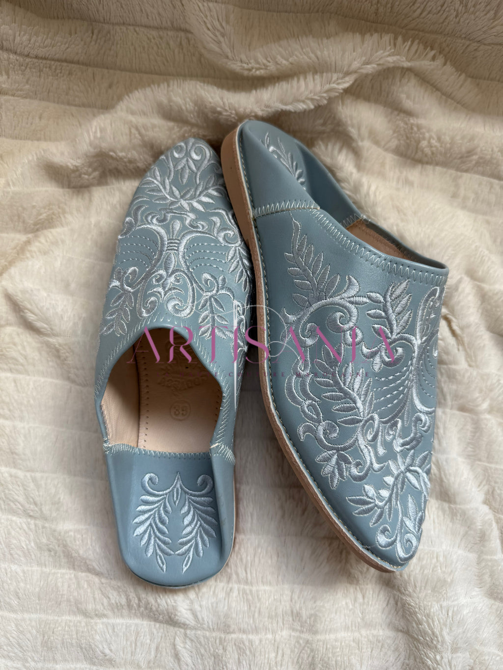 Babouche plate Anissa - bleu clair