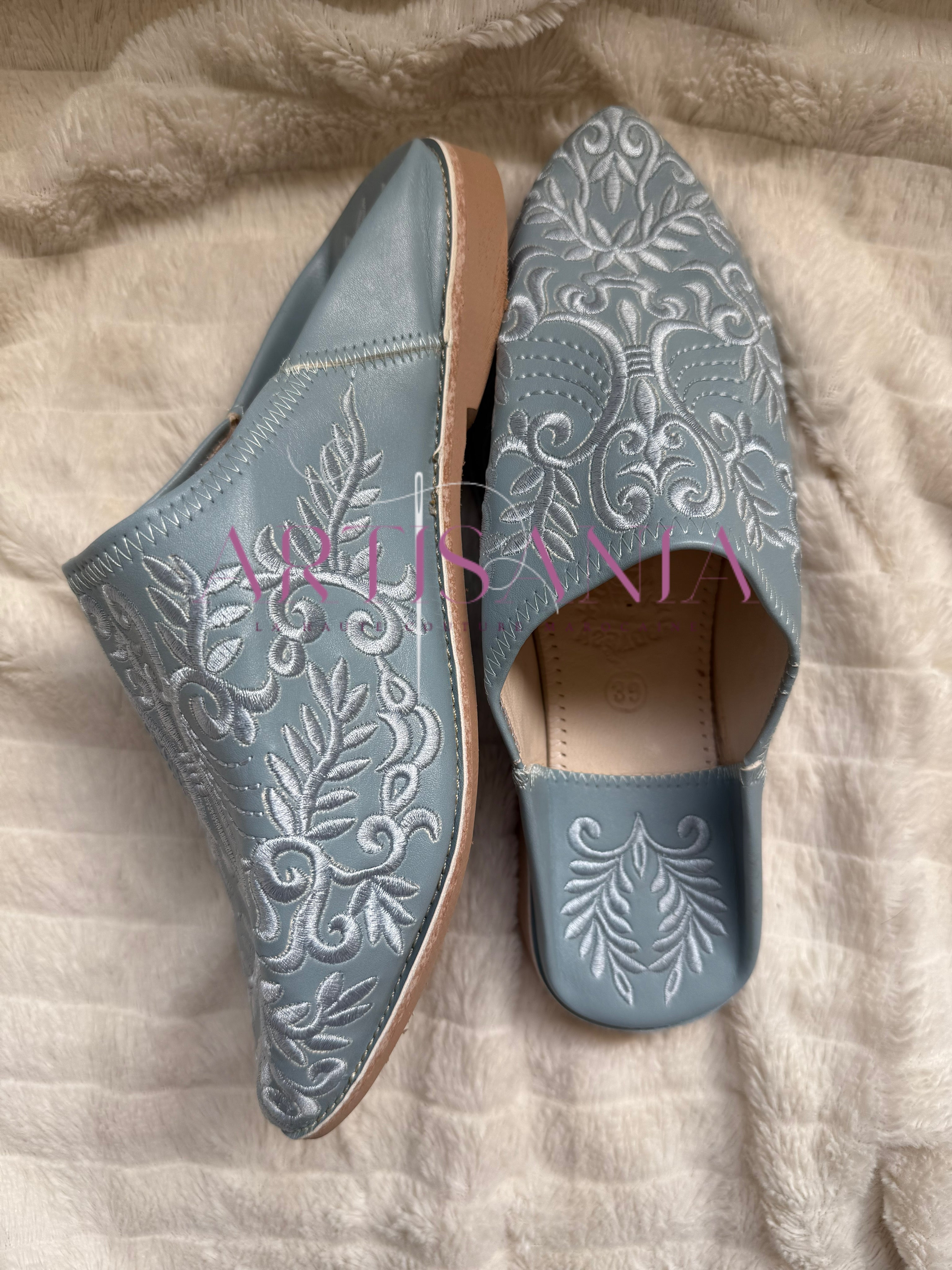 Babouche plate Anissa - bleu clair