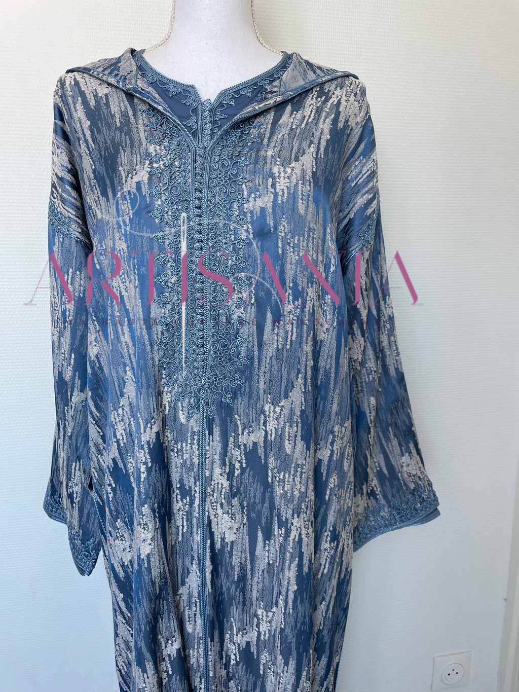 Jellaba marocaine deux pièces en tissu Kamkha – Modèle Tiana