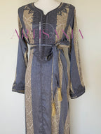 Caftan traditionnel marocain confectionné en tissu Jawhara - Modèle Sahra ✨