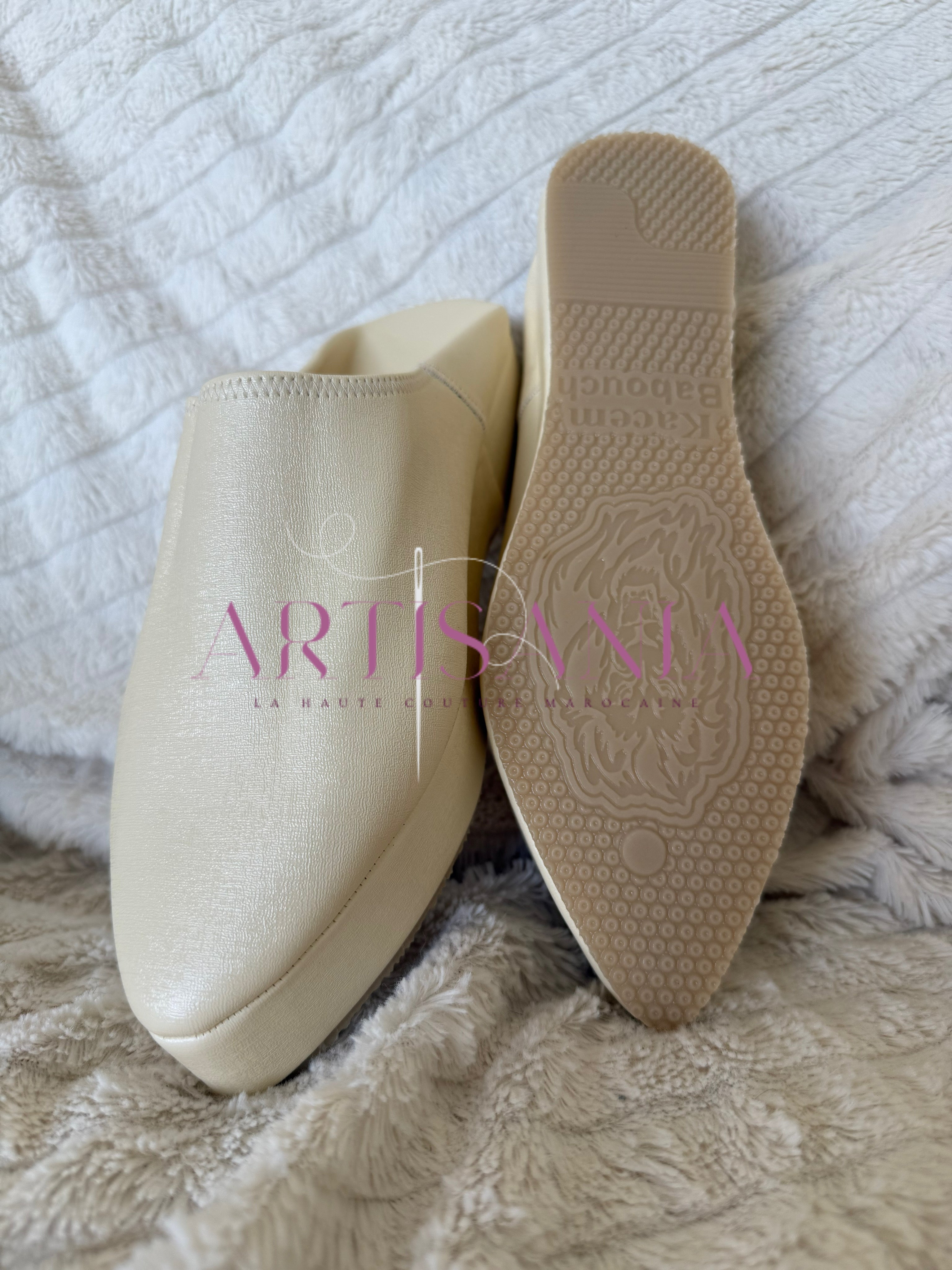 Babouche compensée marocaine simple - blanc cassé ou noir