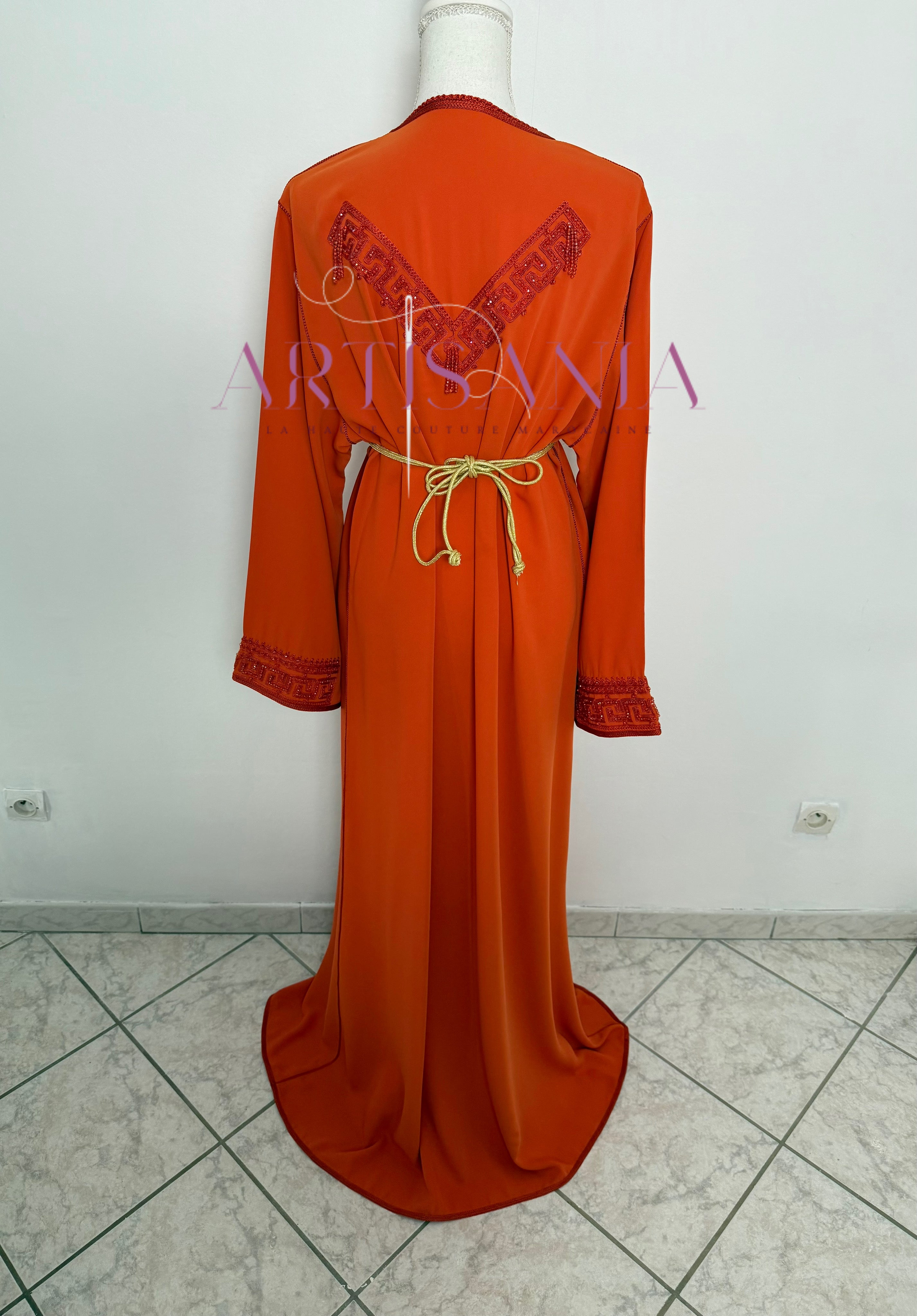 Caftan marocain avec perles couleur unie - modèle Siwar