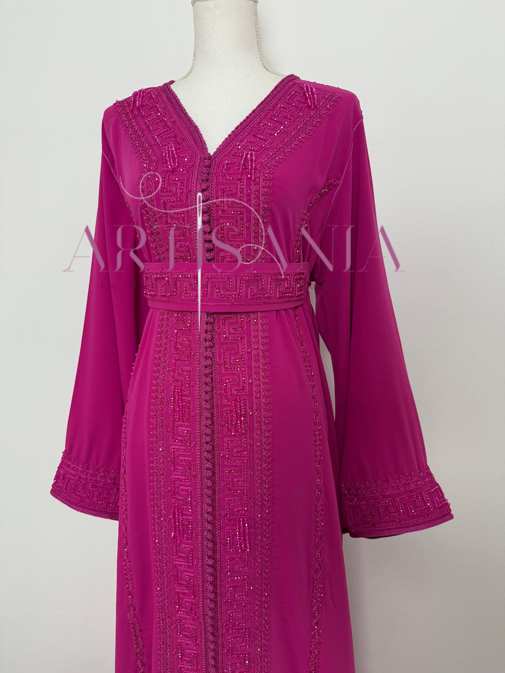 Caftan marocain avec perles couleur unie - modèle Siwar