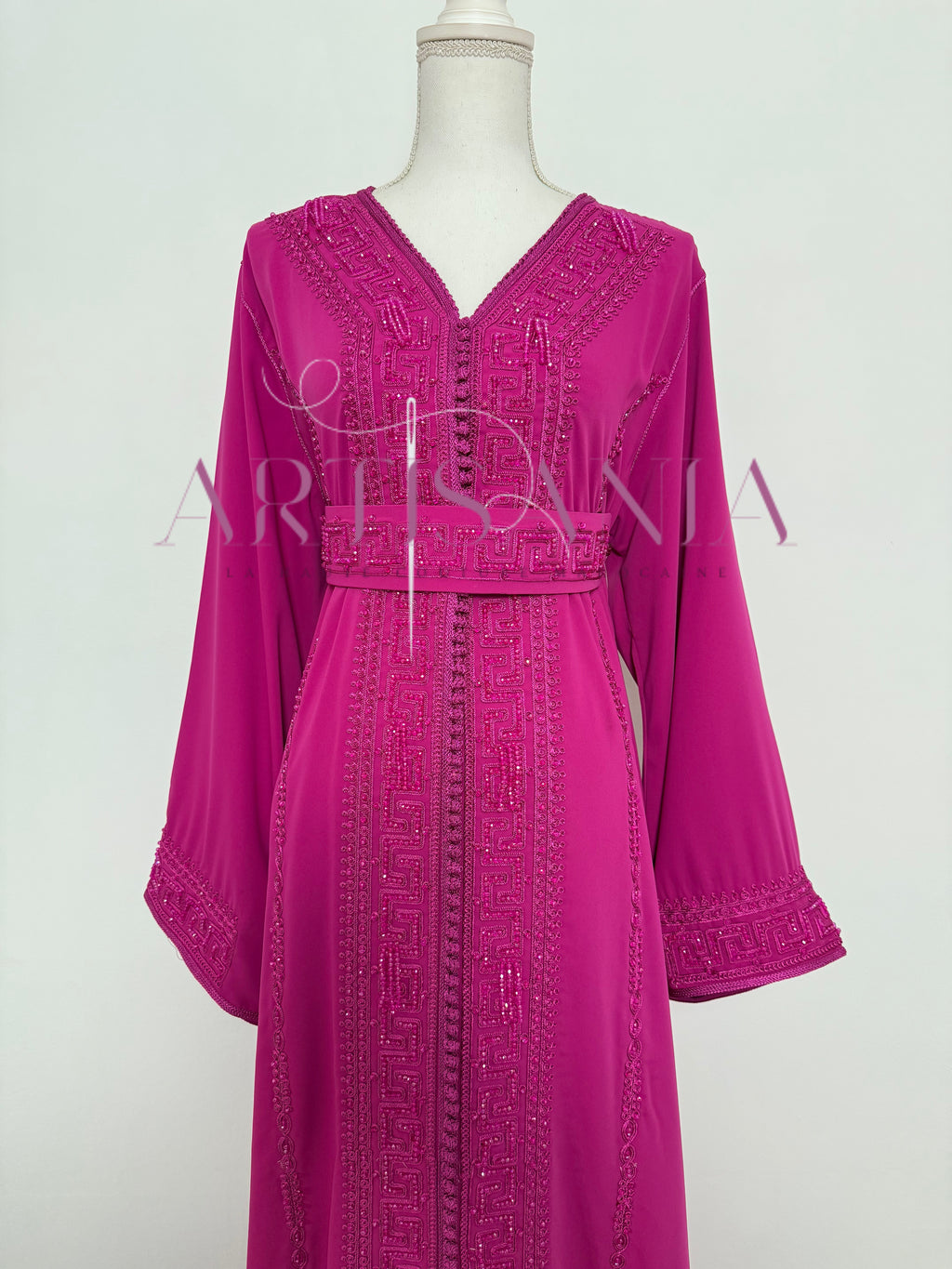 Caftan marocain avec perles couleur unie - modèle Siwar