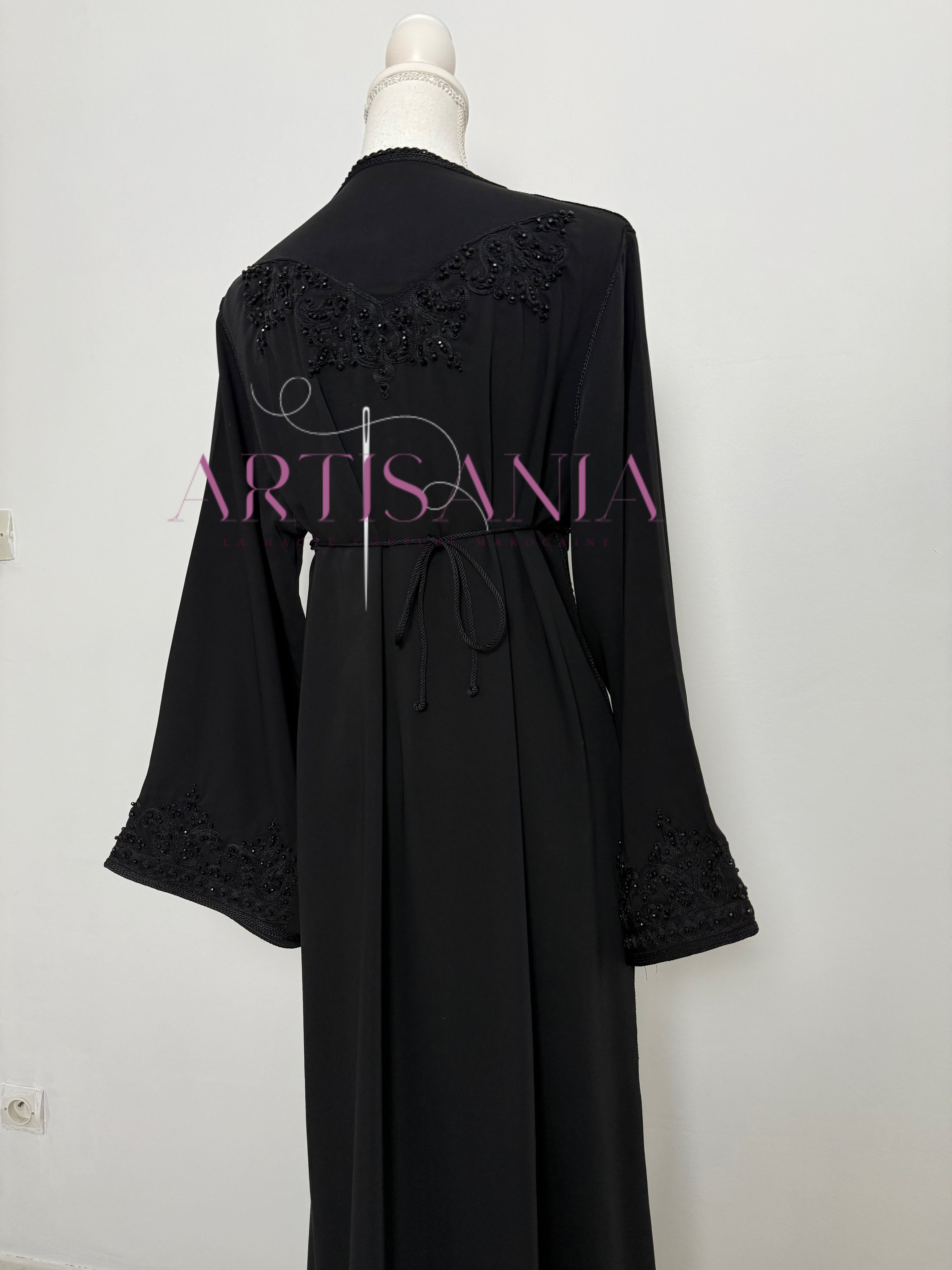 Caftan marocain avec perles couleur unie - modèle Siwar