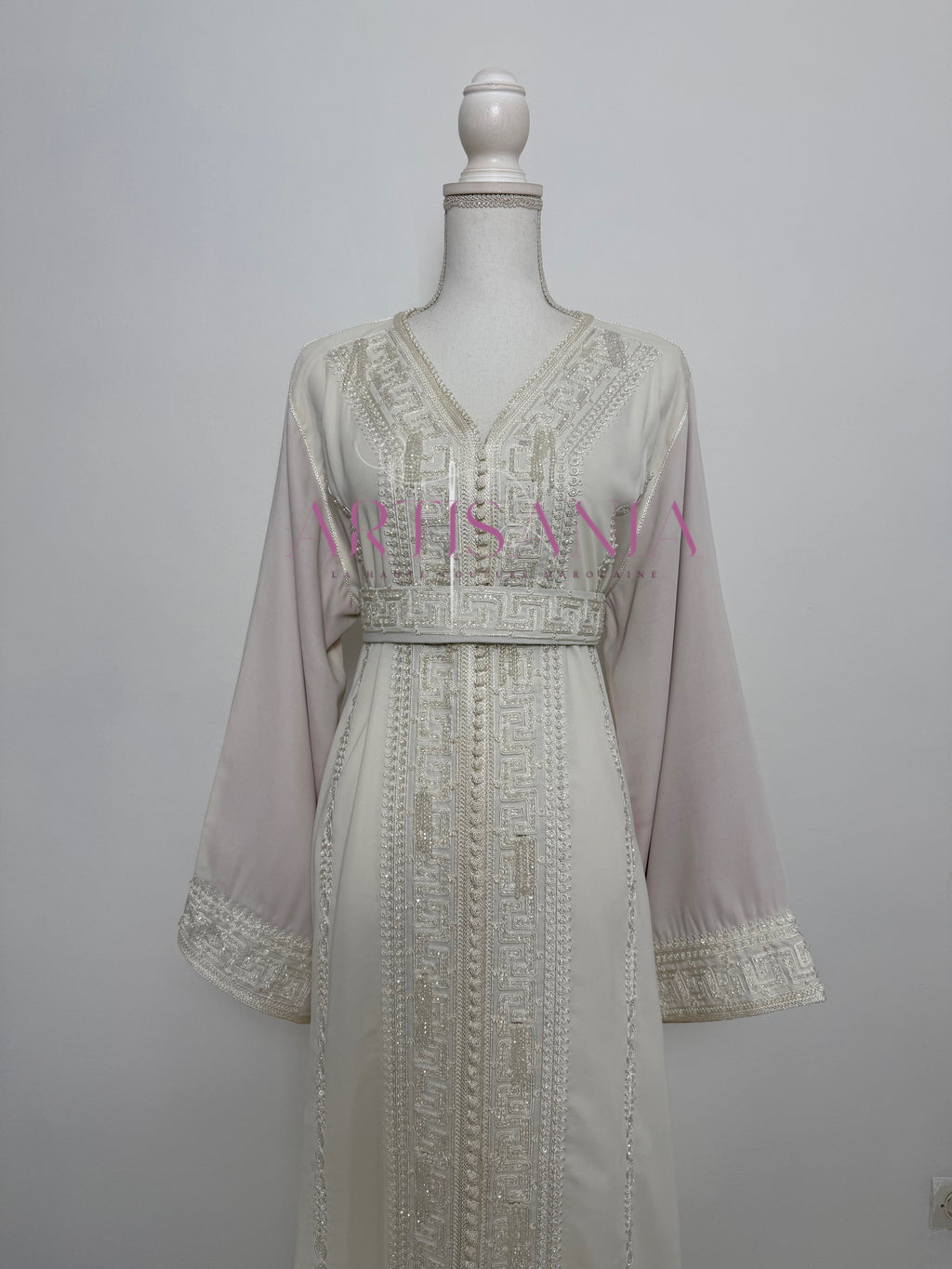 Caftan marocain avec perles couleur unie - modèle Siwar