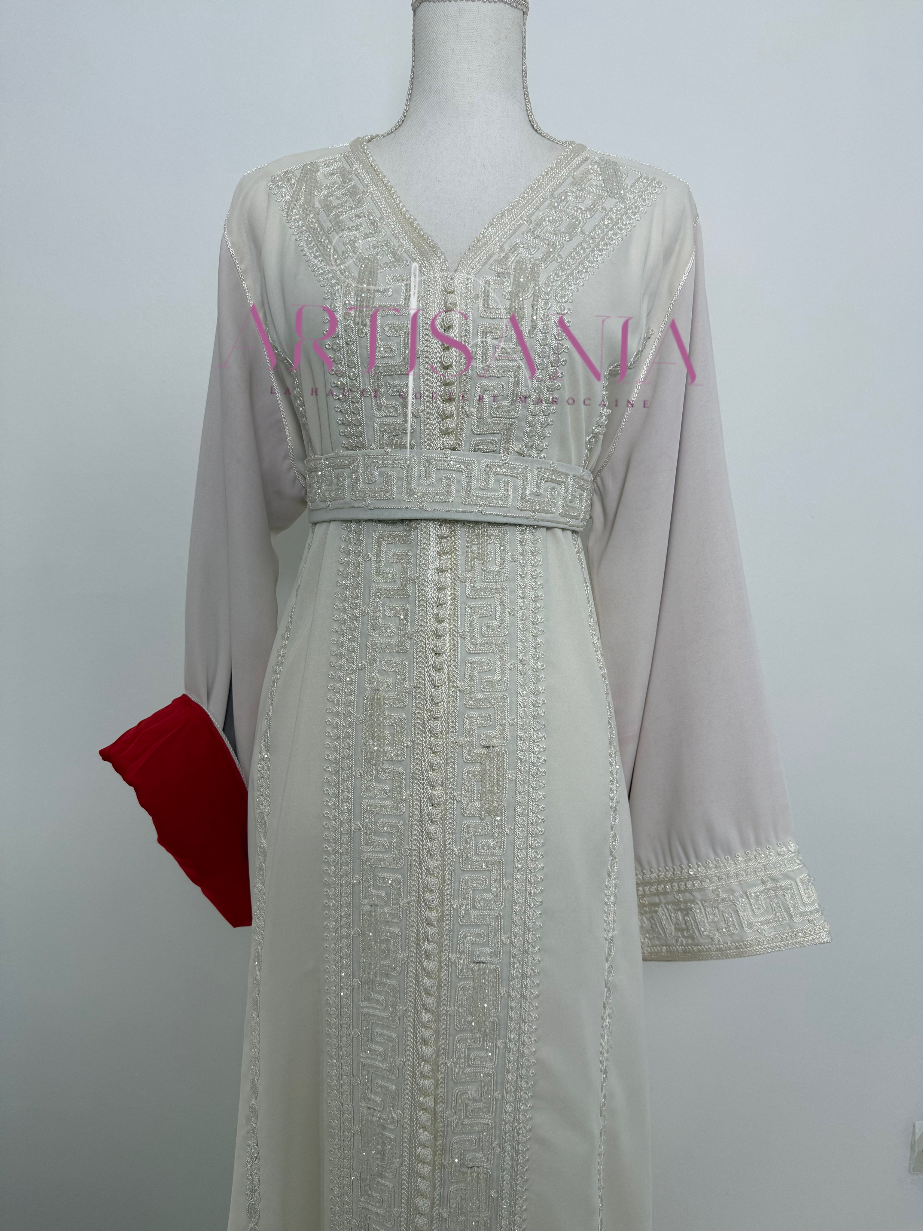 Caftan marocain avec perles couleur unie - modèle Siwar