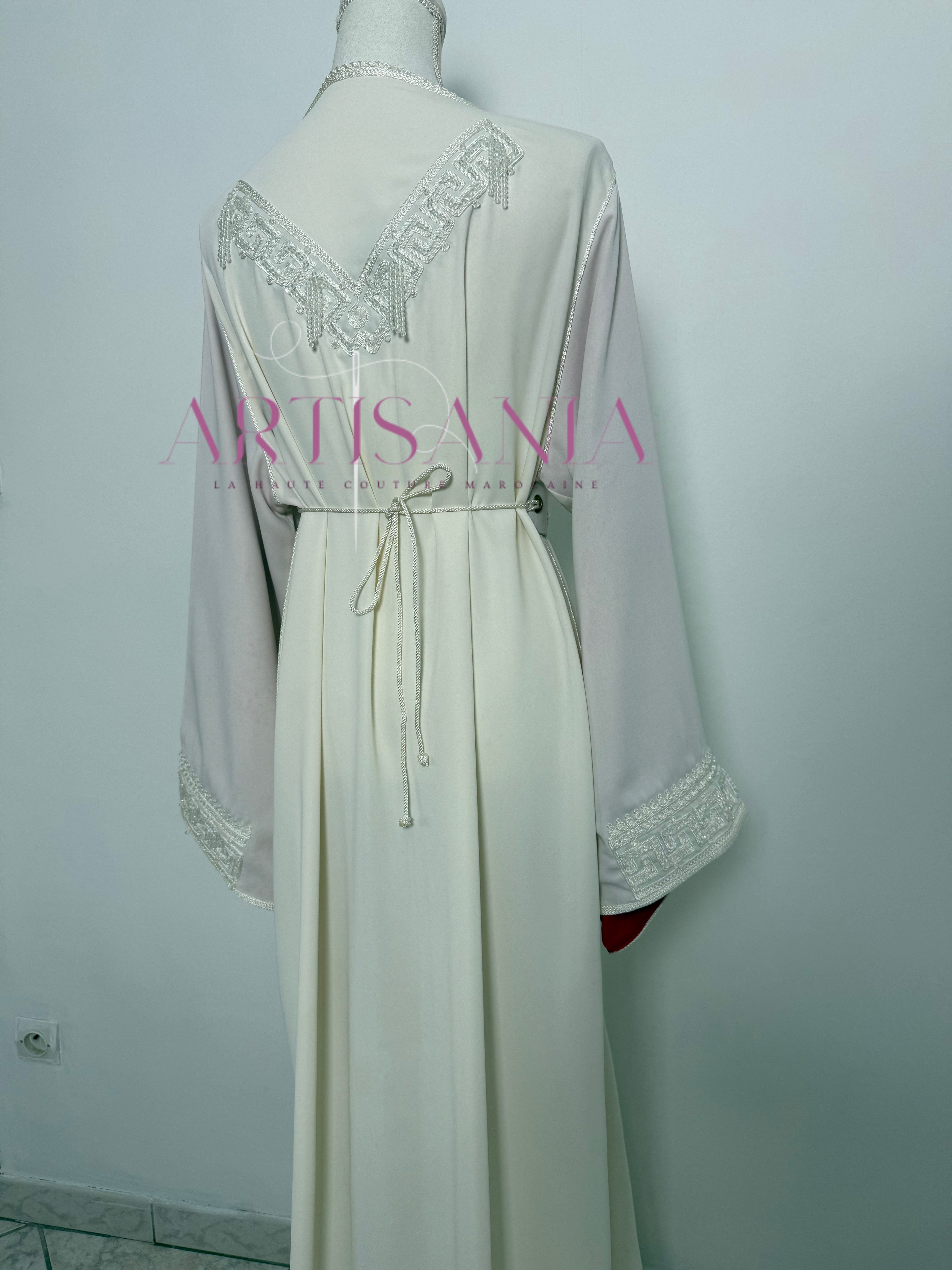 Caftan marocain avec perles couleur unie - modèle Siwar