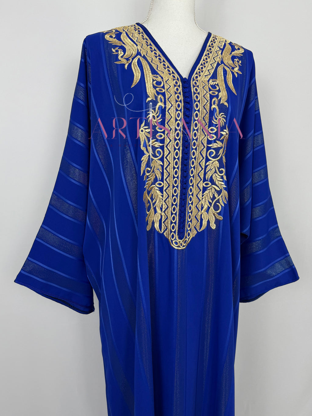 Gandoura tissu Jawhara  avec broderies - modèle Zohra