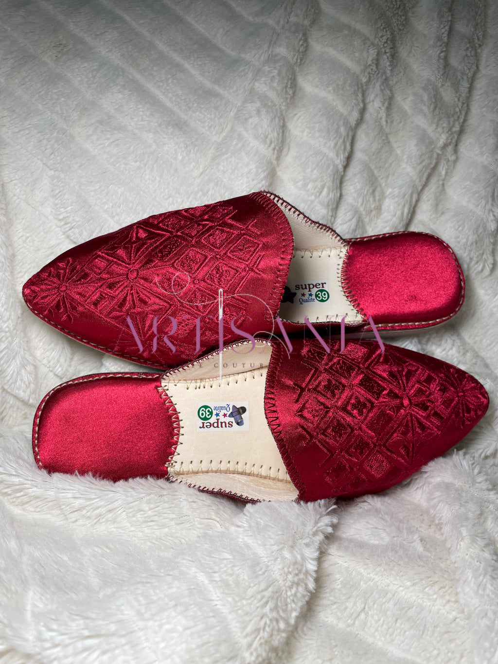 Babouche marocaine plate modèle Besma - rouge bordeaux