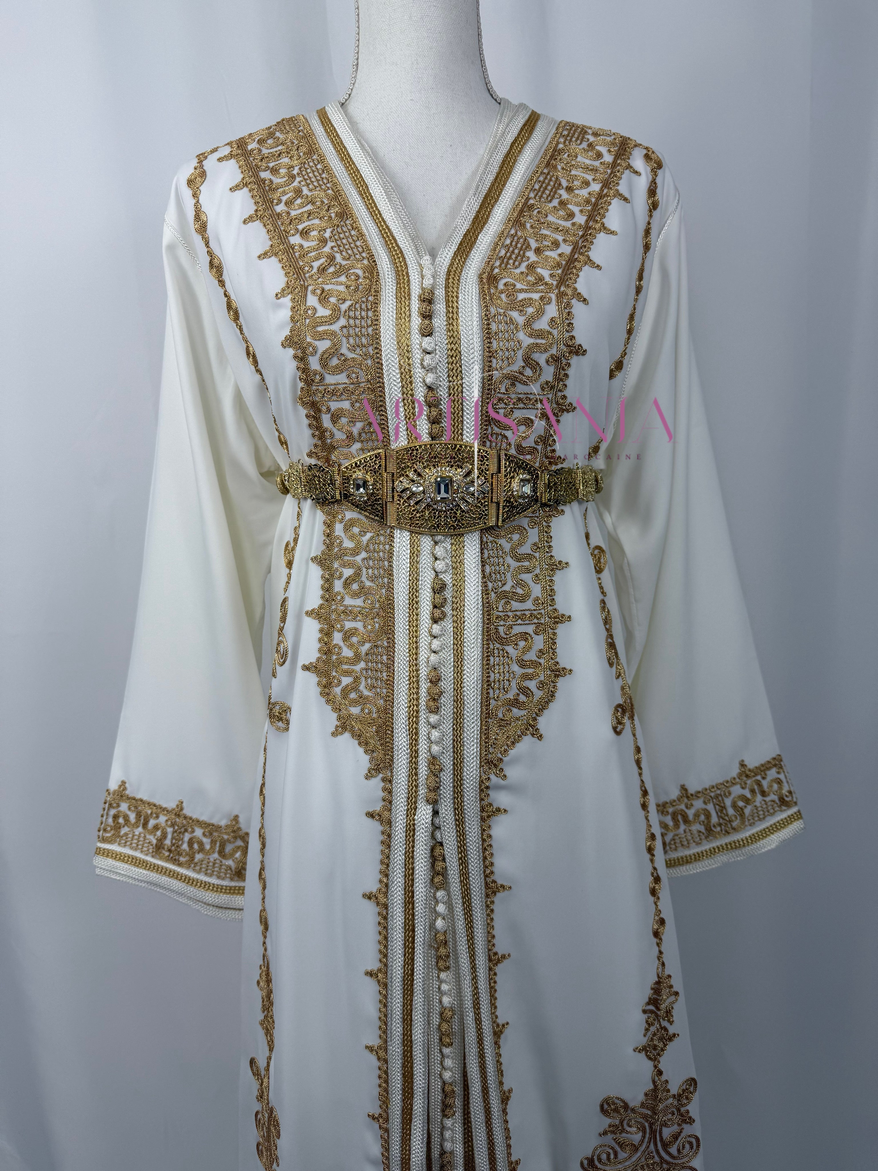 Takchita marocaine blanche et doré - modèle Stella ✨🤍