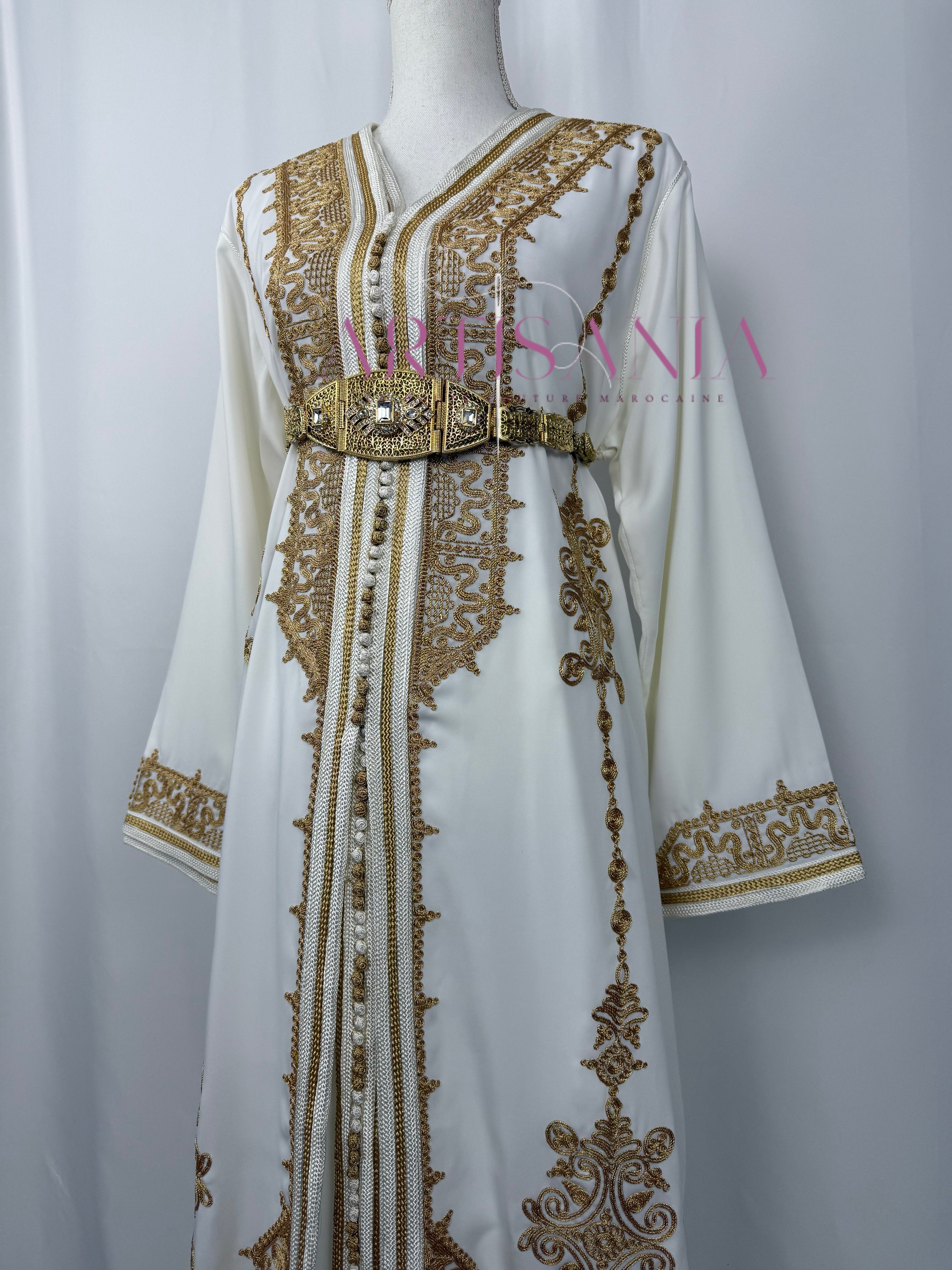 Takchita marocaine blanche et doré - modèle Stella ✨🤍