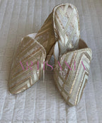 Babouche marocaine plate avec motifs - modèle Cheyma