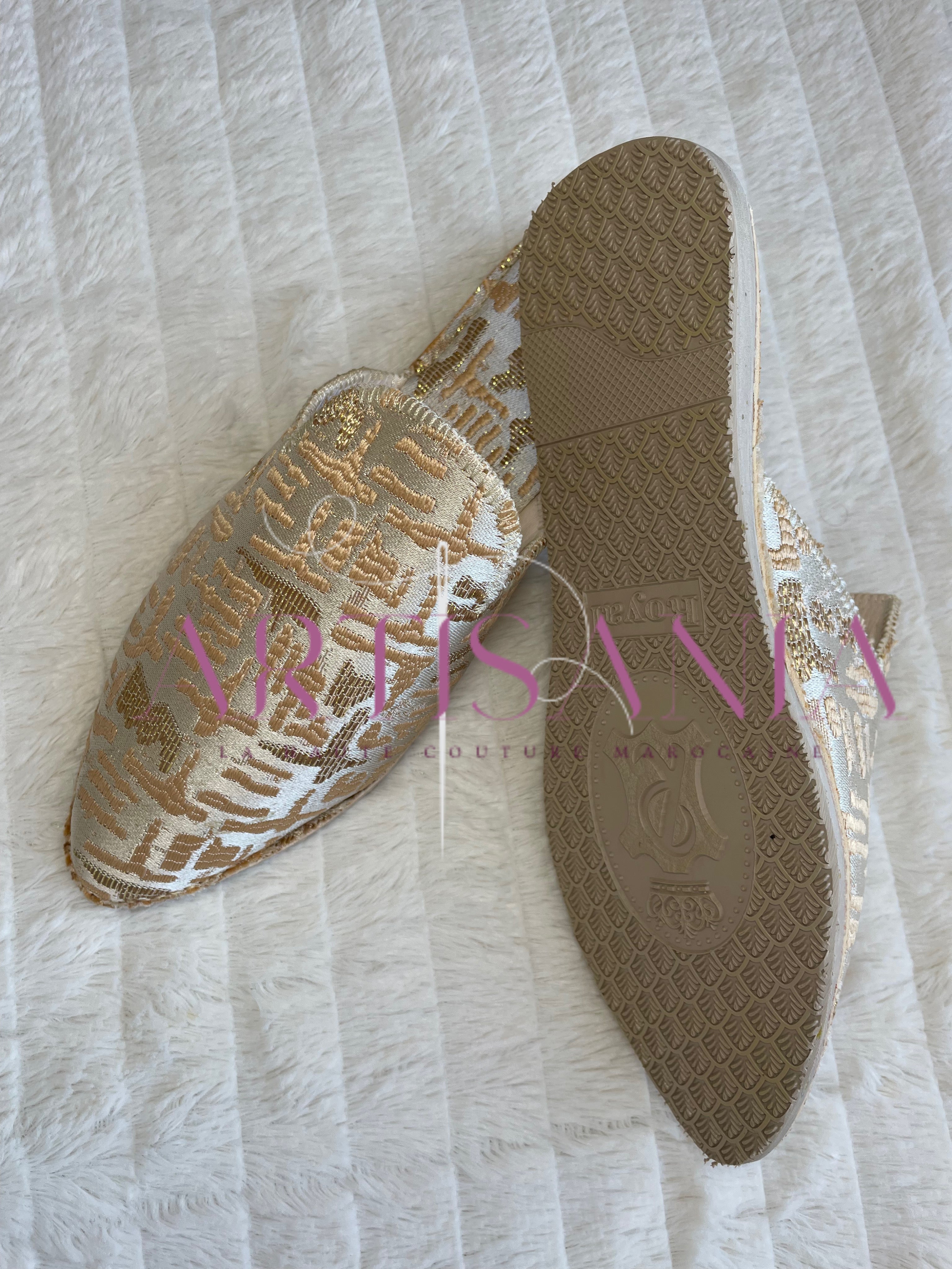 Babouche marocaine plate avec motifs - modèle Malika