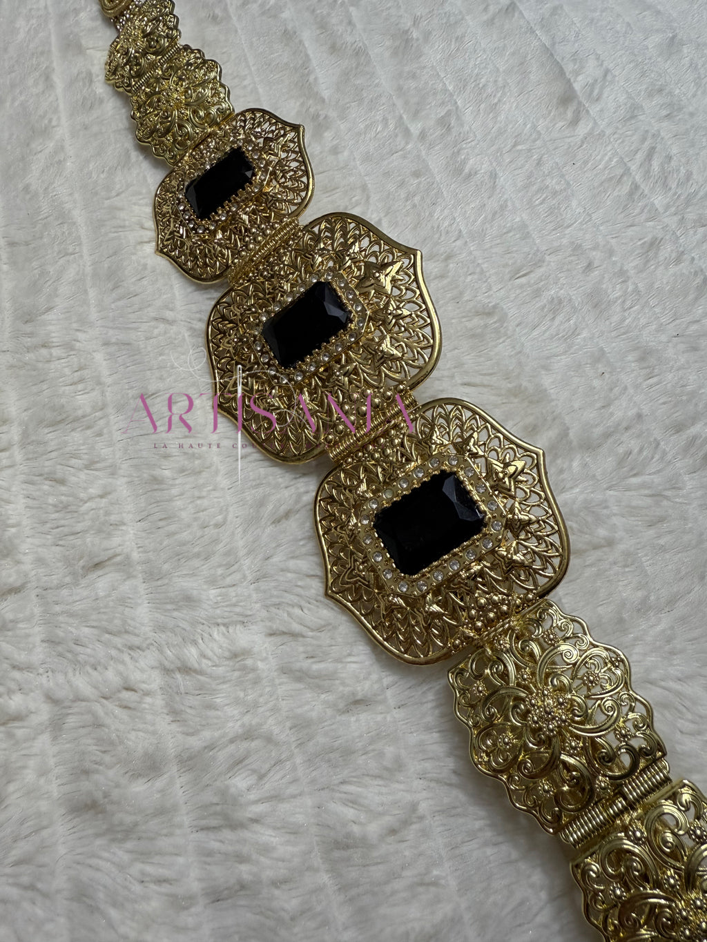 Ceinture métallique dorée ajustable - avec une subtile touche de couleur ✨🩵