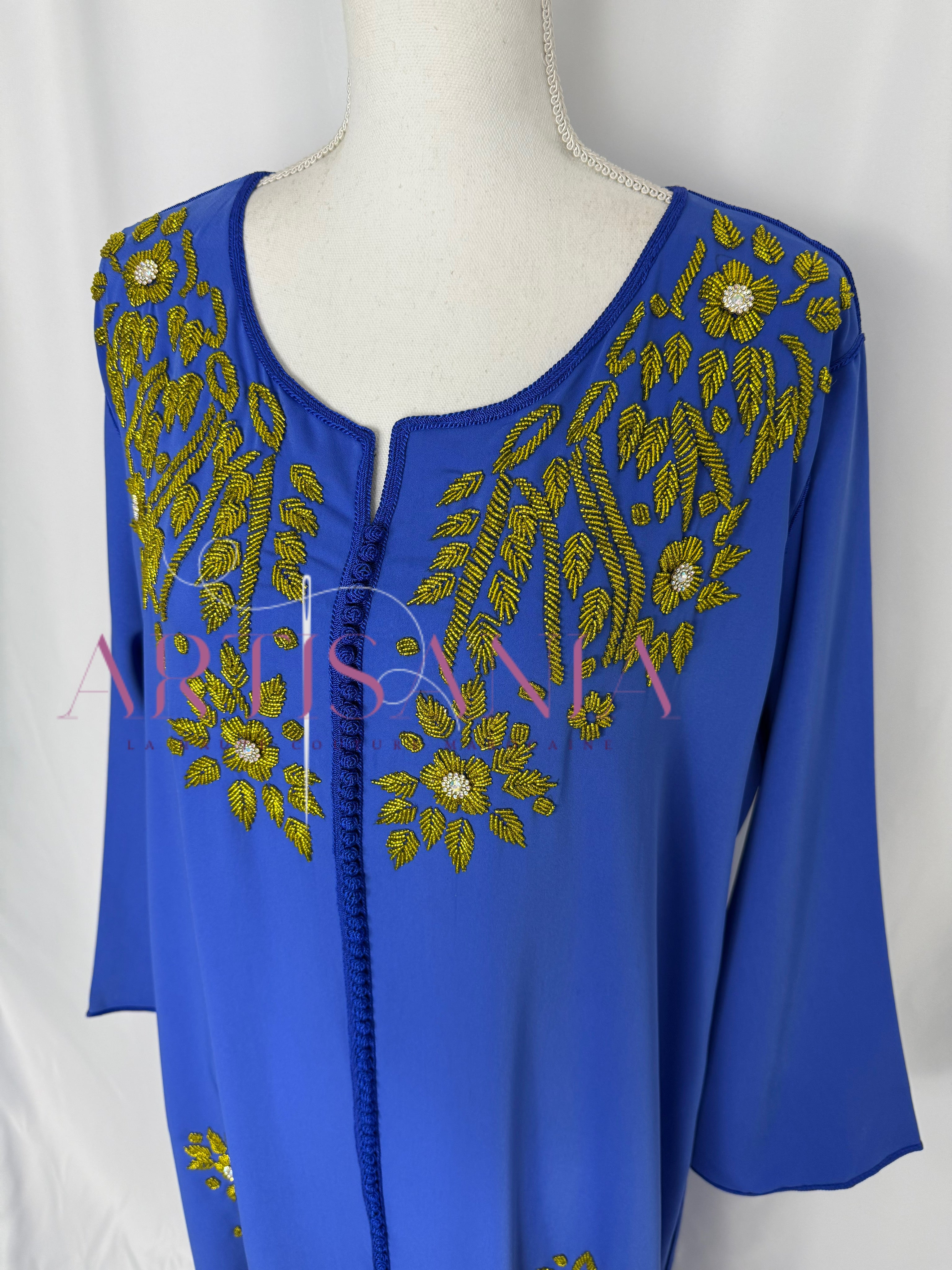 Gandoura marocaine bleu avec perles jaune - modèle Aina 💙✨