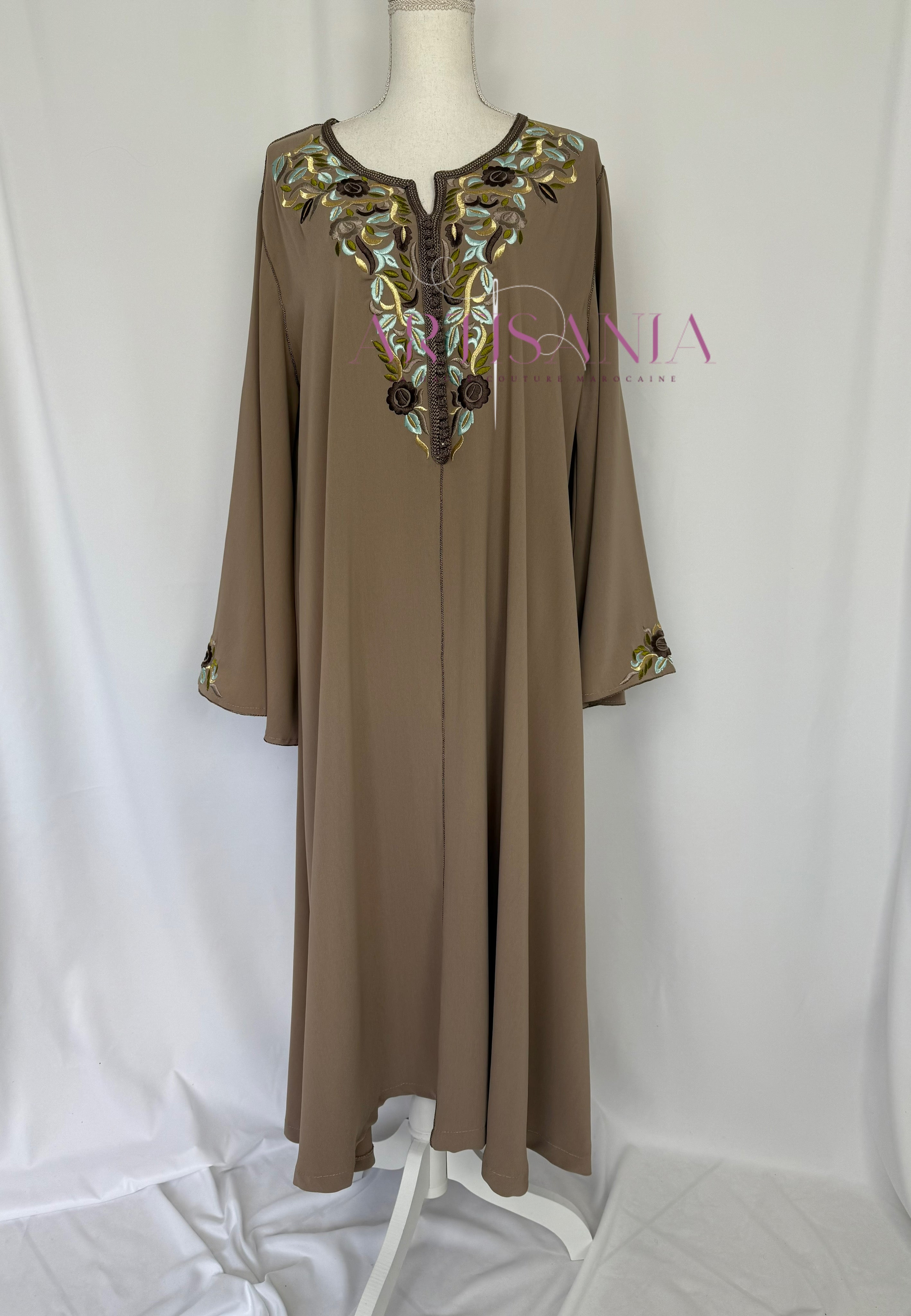 Gandoura marocaine brodée mi longue - modèle Souad 💐✨