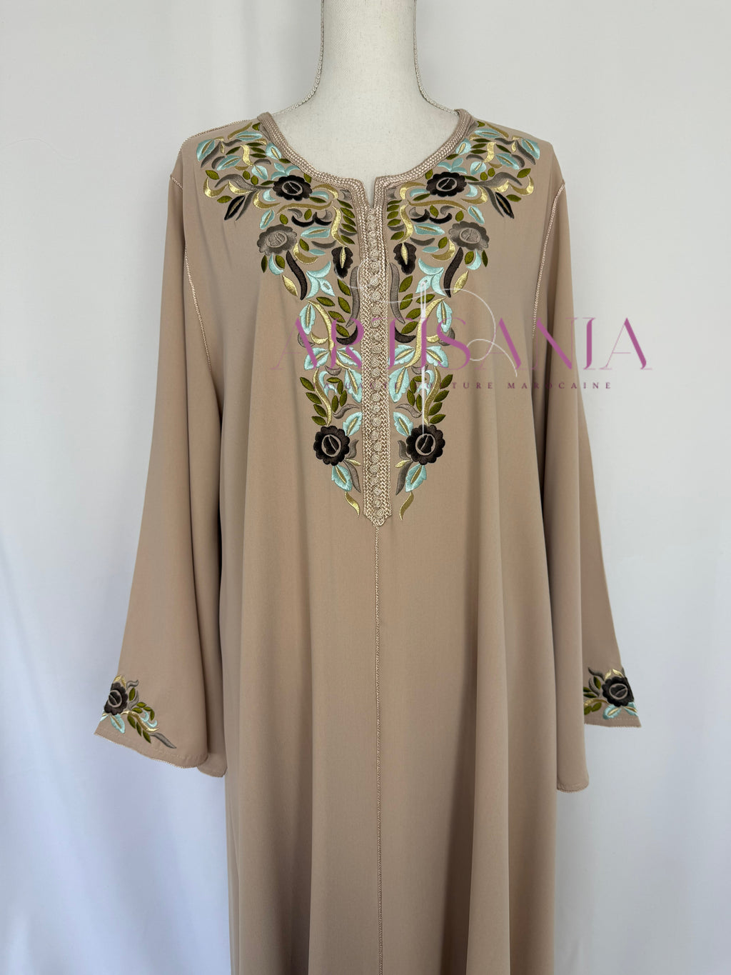 Gandoura marocaine brodée mi longue - modèle Souad 💐✨