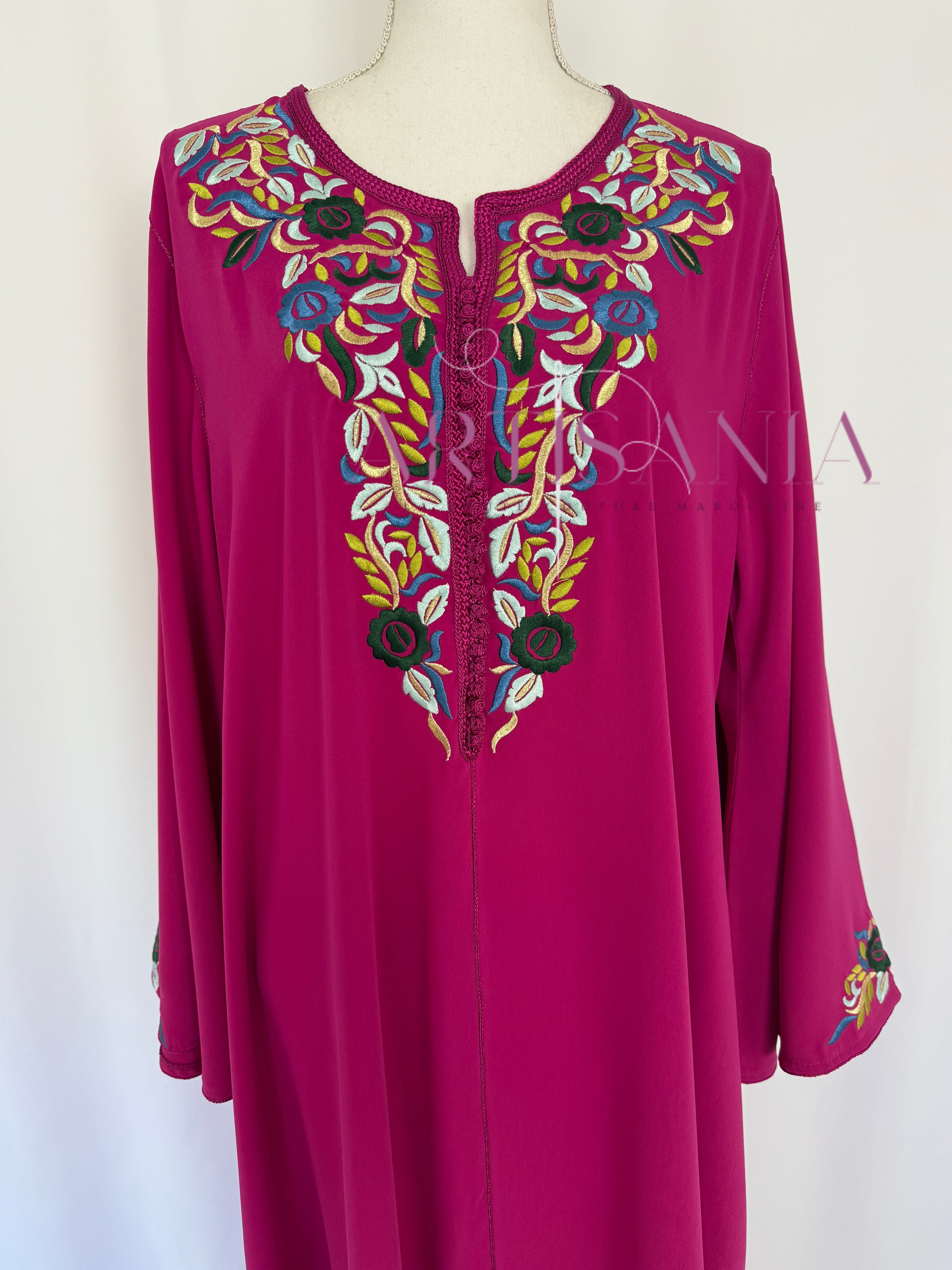 Gandoura marocaine brodée mi longue - modèle Souad 💐✨