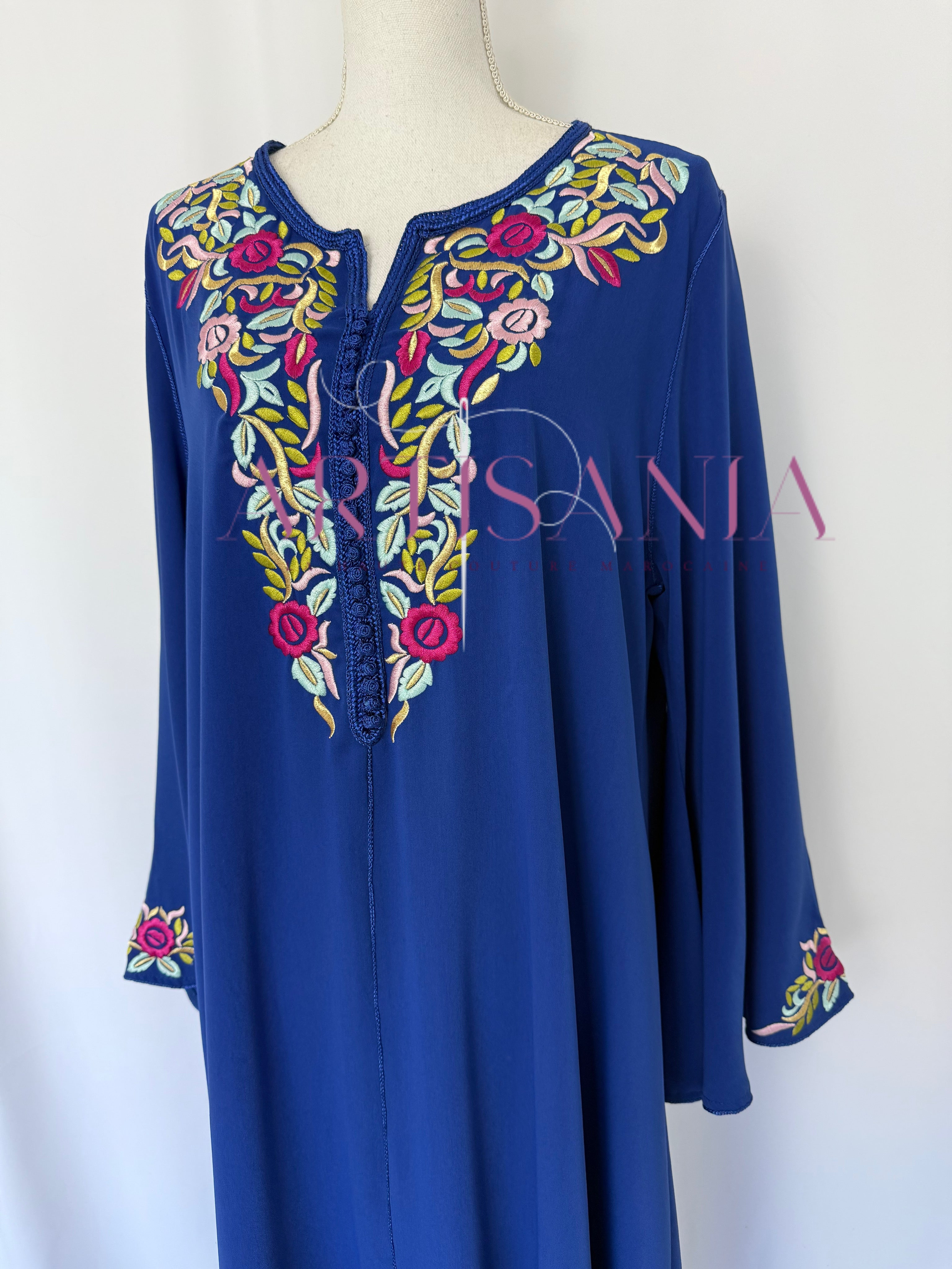 Gandoura marocaine brodée mi longue - modèle Souad 💐✨