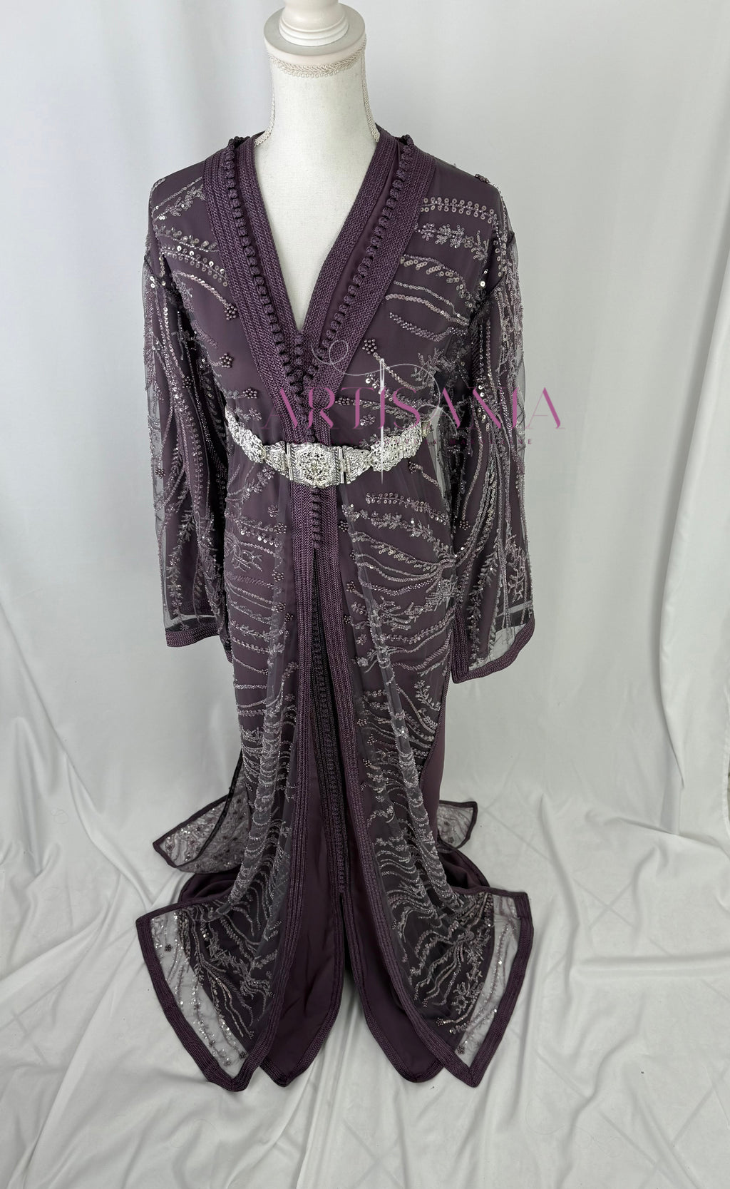 Takchita marocaine avec des perles  - modèle Tasnim