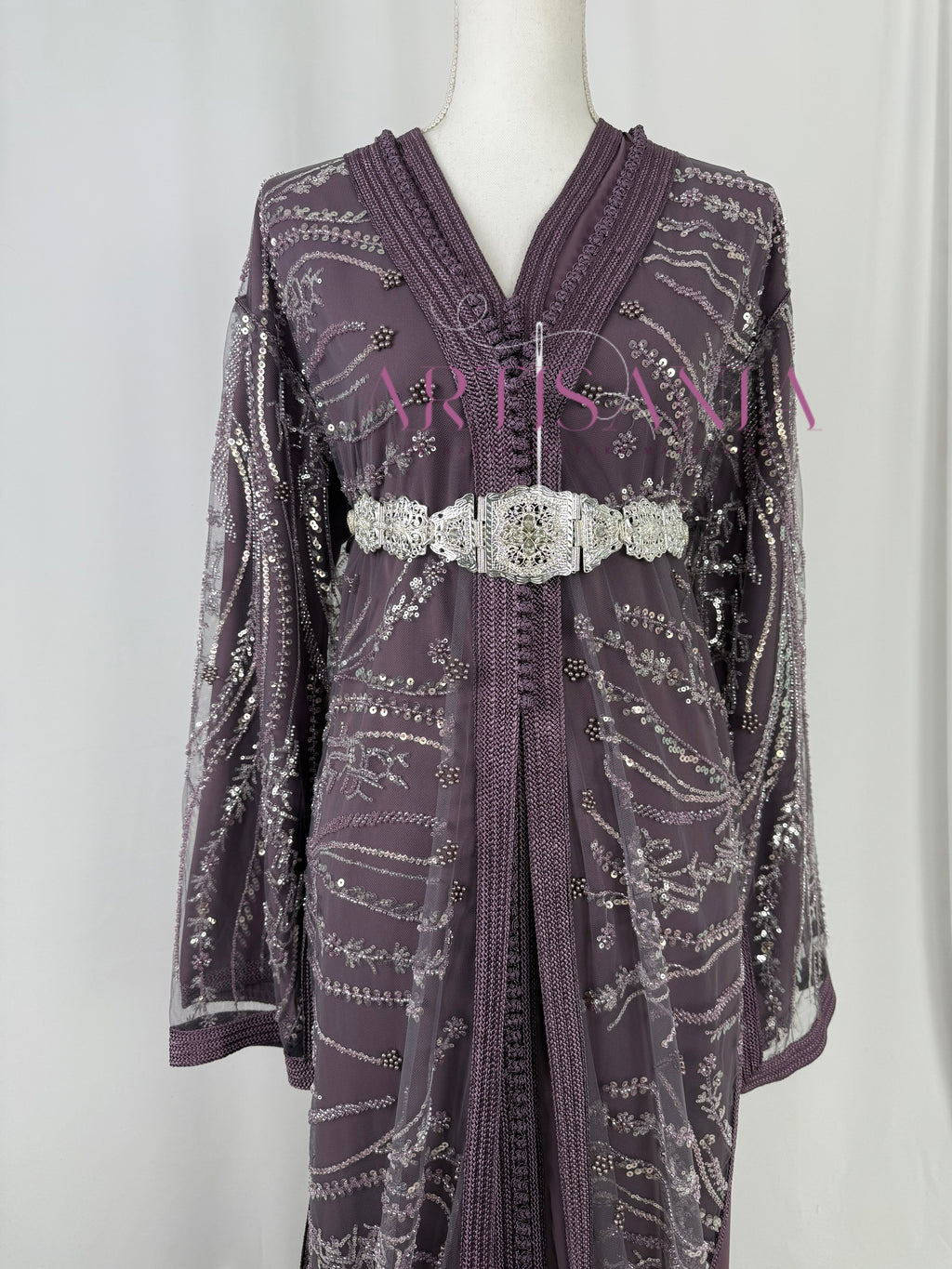 Takchita marocaine avec des perles  - modèle Tasnim