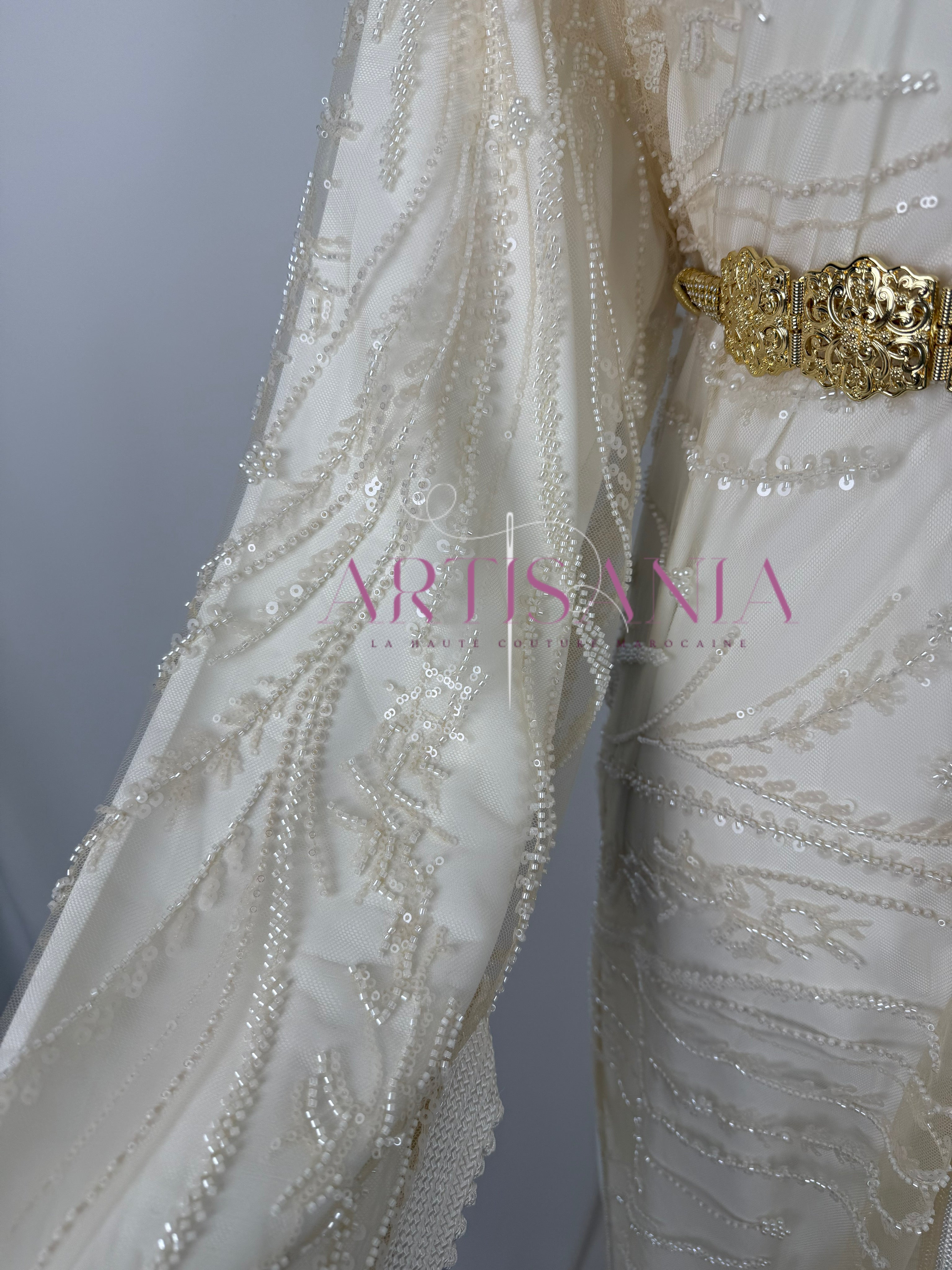 Takchita marocaine avec des perles  - modèle Tasnim