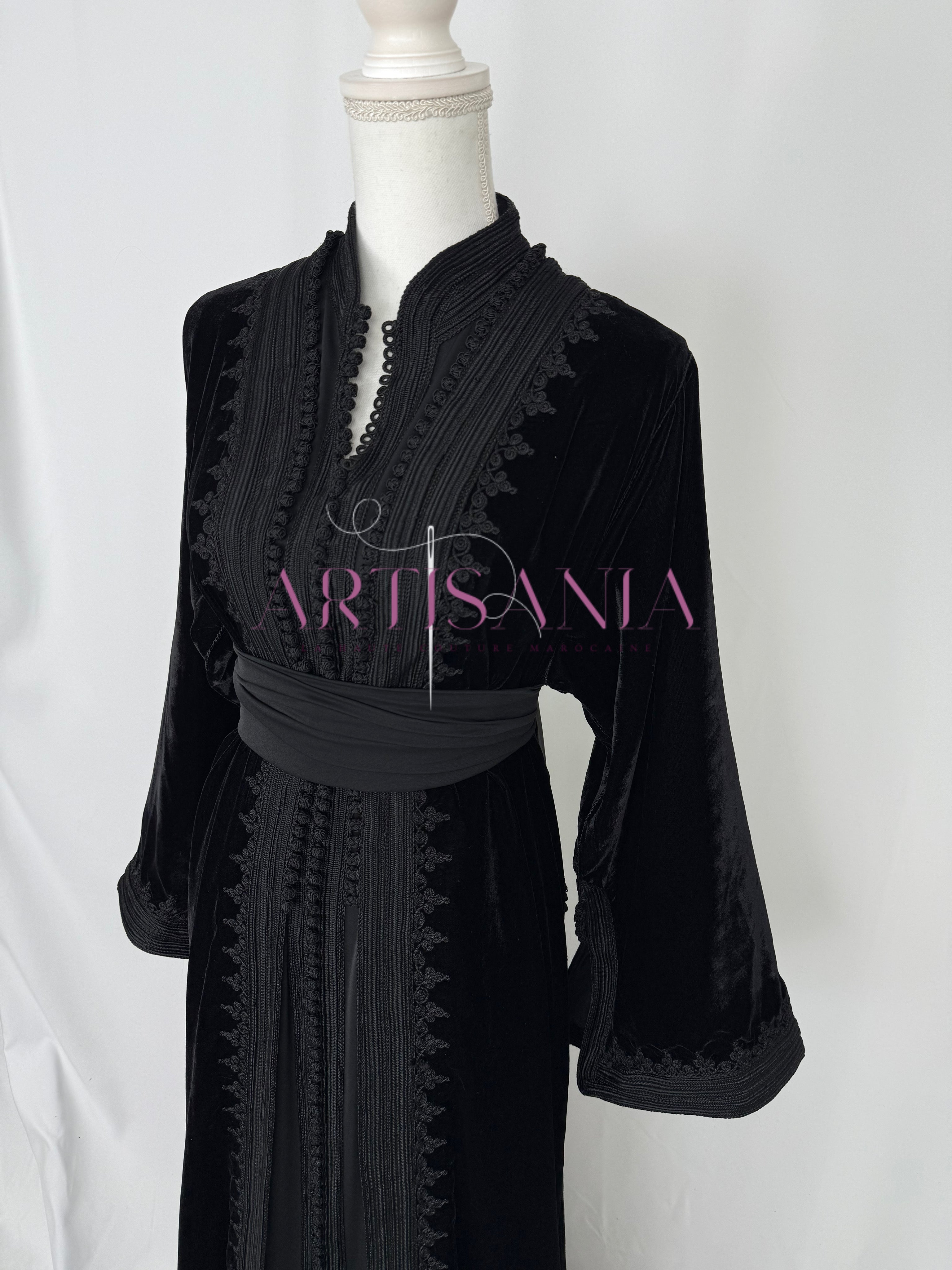 Takchita marocaine en velours - modèle Khouloud 🪡