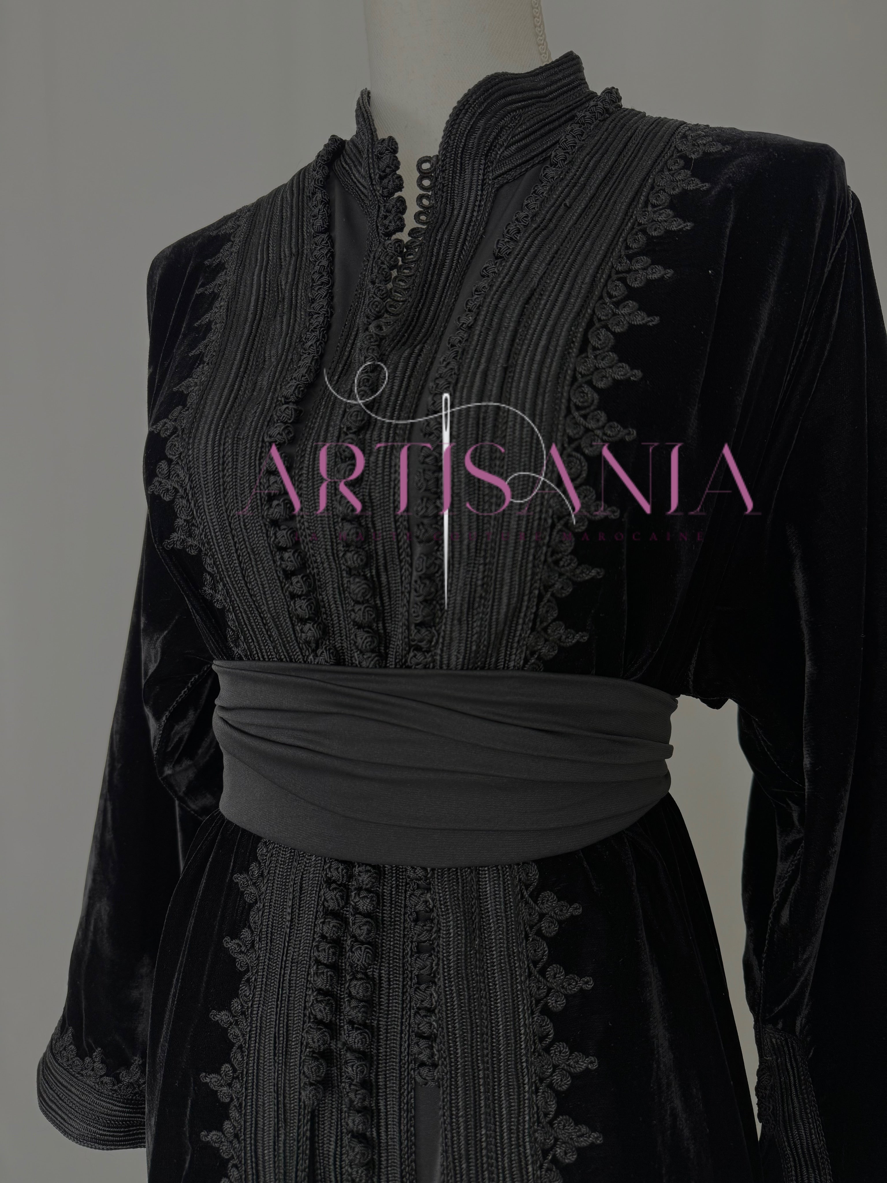 Takchita marocaine en velours - modèle Khouloud 🪡