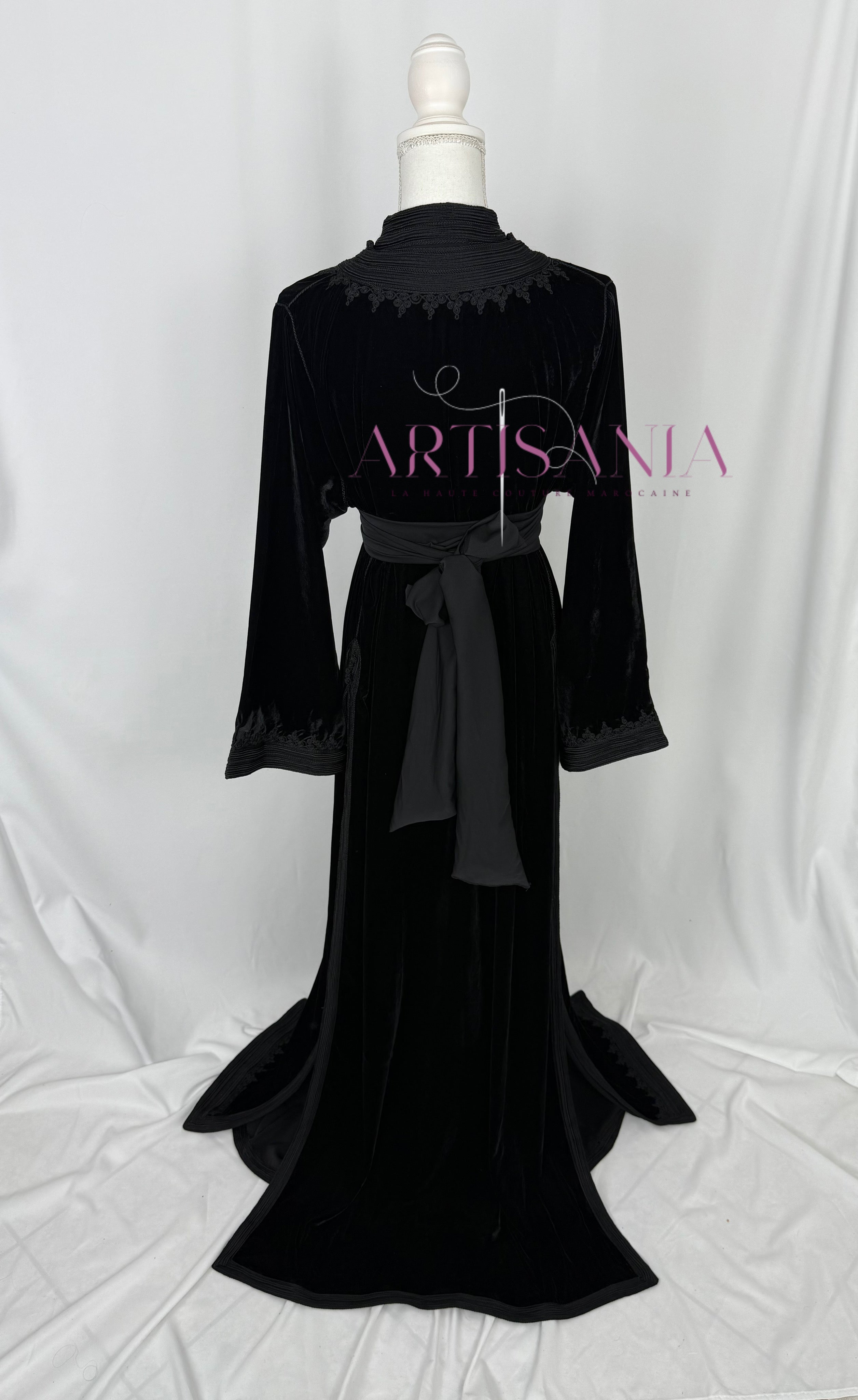 Takchita marocaine en velours - modèle Khouloud 🪡