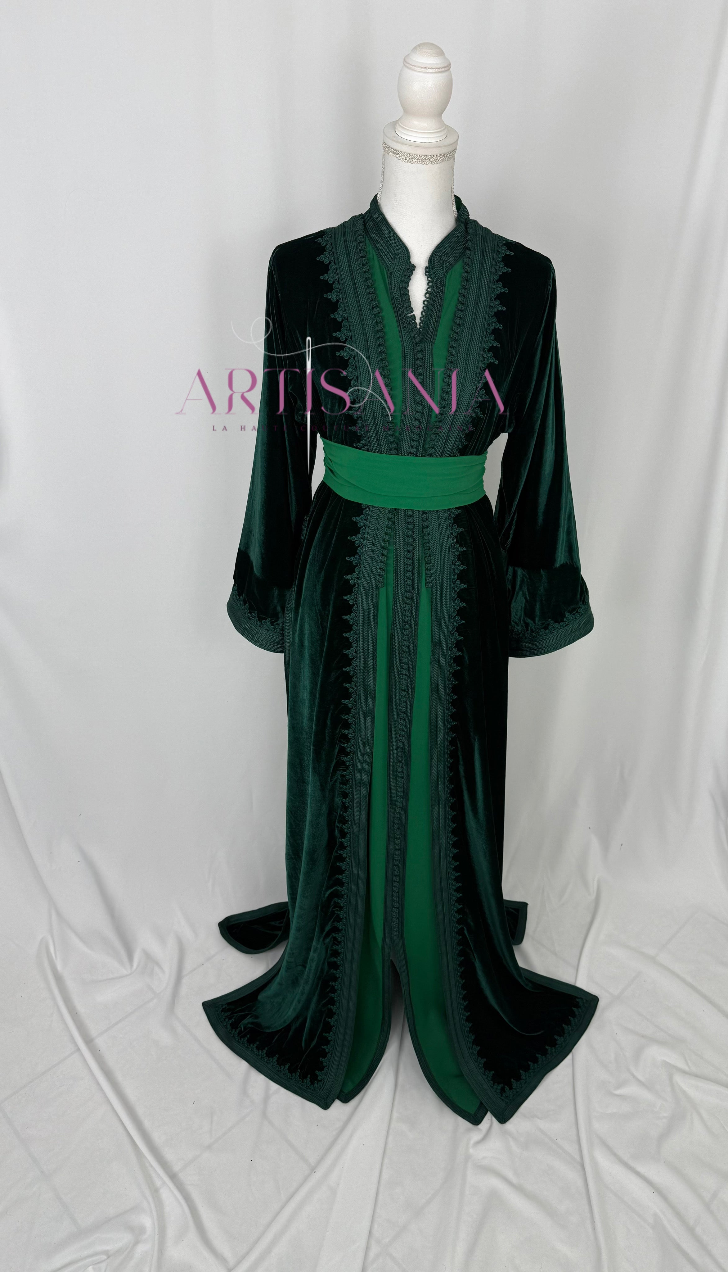 Takchita marocaine en velours - modèle Khouloud 🪡