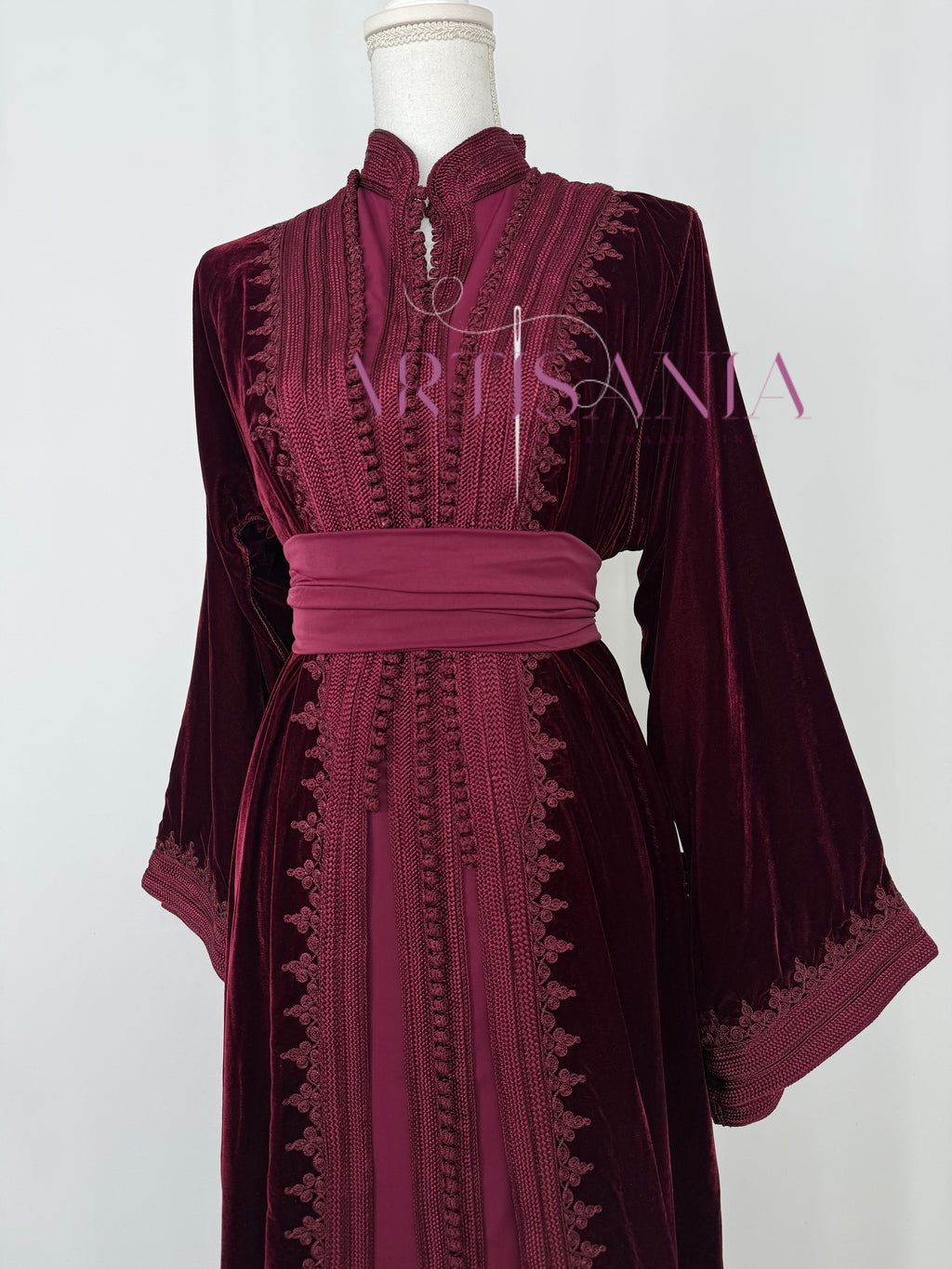 Takchita marocaine en velours - modèle Khouloud 🪡