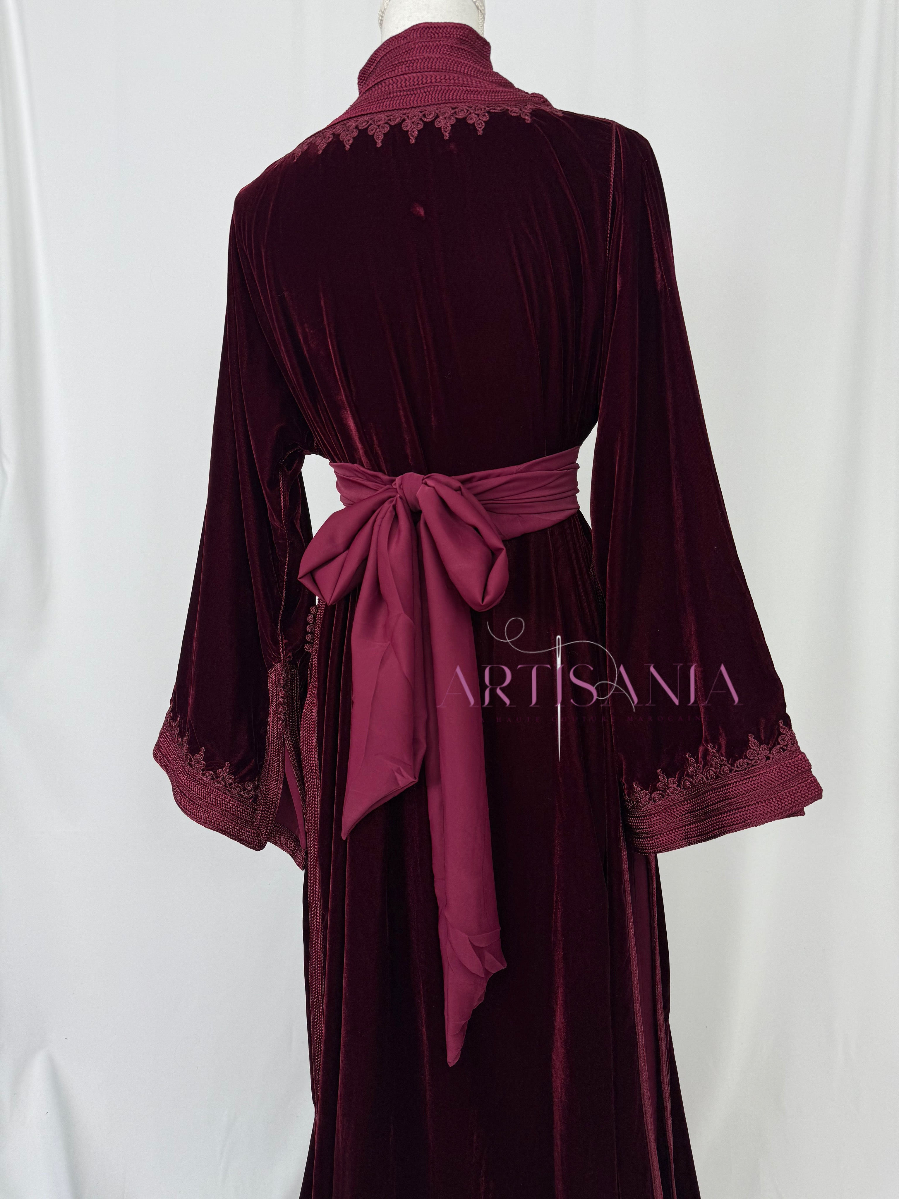 Takchita marocaine en velours - modèle Khouloud 🪡